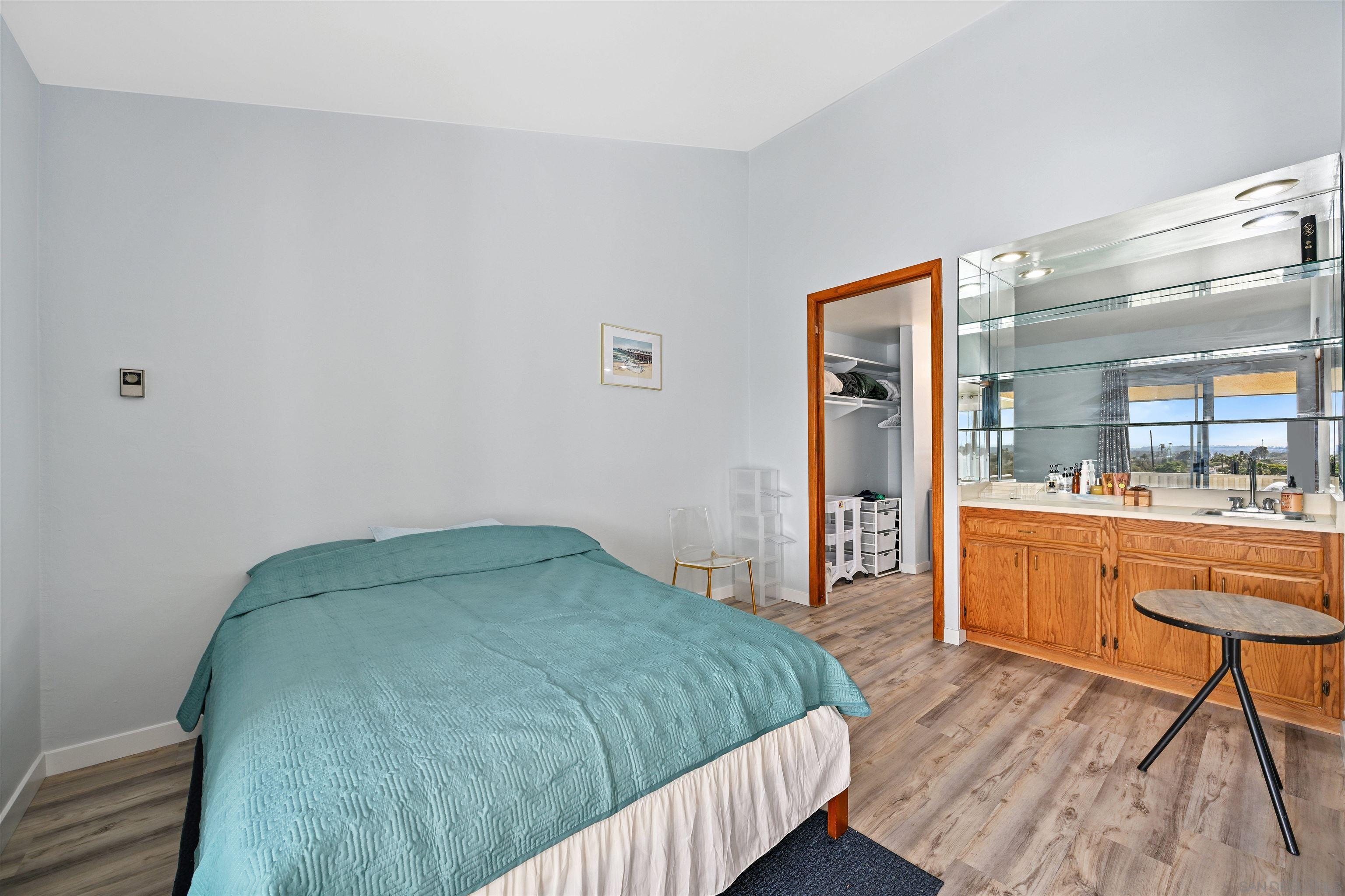 Detail Gallery Image 10 of 29 For 1855  Diamond St  #5-327,  San Diego,  CA 92109 - 1 Beds | 2 Baths