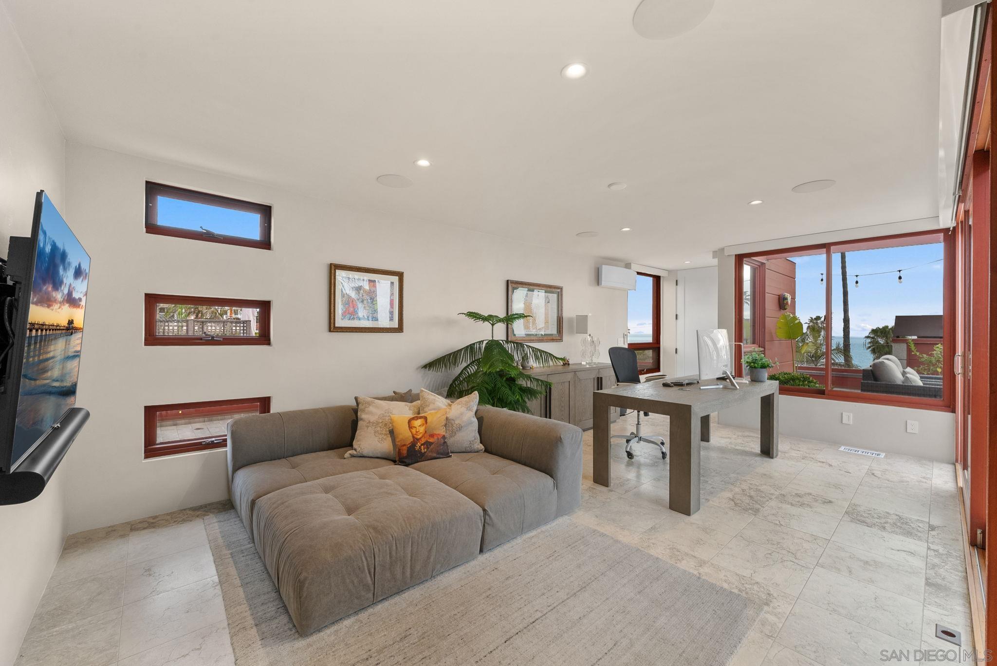 Detail Gallery Image 24 of 35 For 257  Playa Del Sur, La Jolla,  CA 92037 - 4 Beds | 4/1 Baths