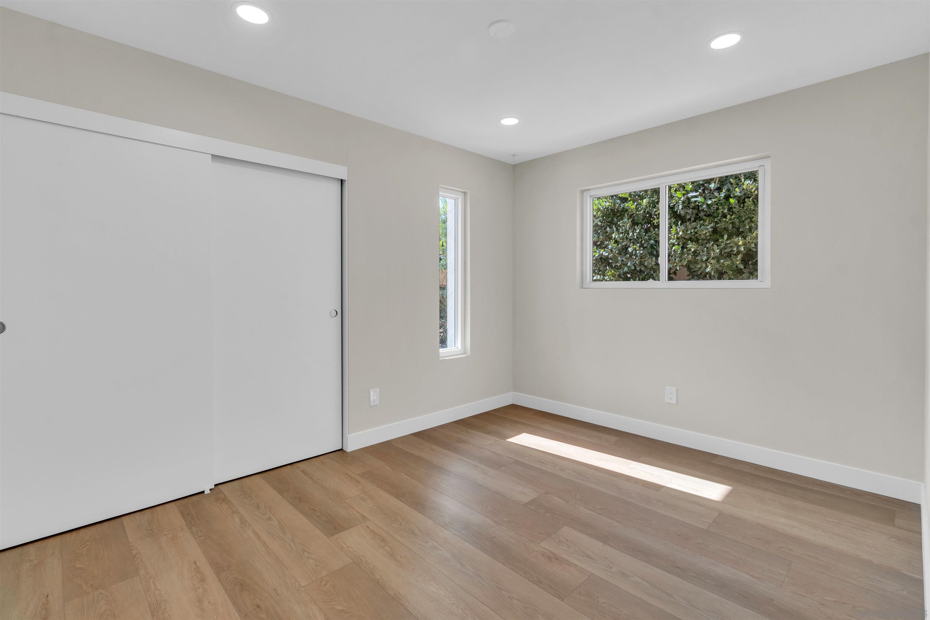 Detail Gallery Image 16 of 50 For 13070  Roundup Ave, San Diego,  CA 92129 - 4 Beds | 4 Baths