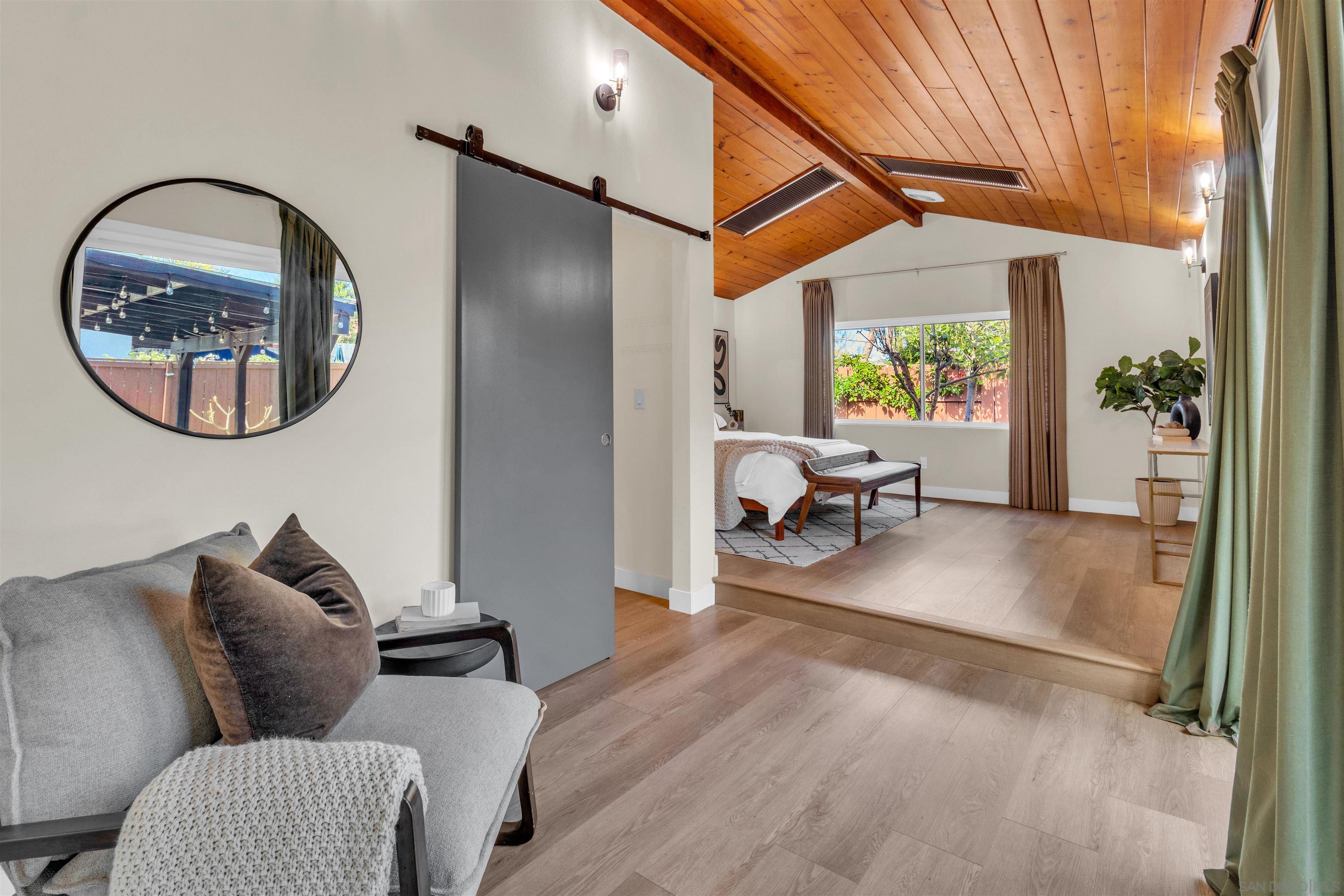 Detail Gallery Image 21 of 50 For 13070  Roundup Ave, San Diego,  CA 92129 - 4 Beds | 4 Baths