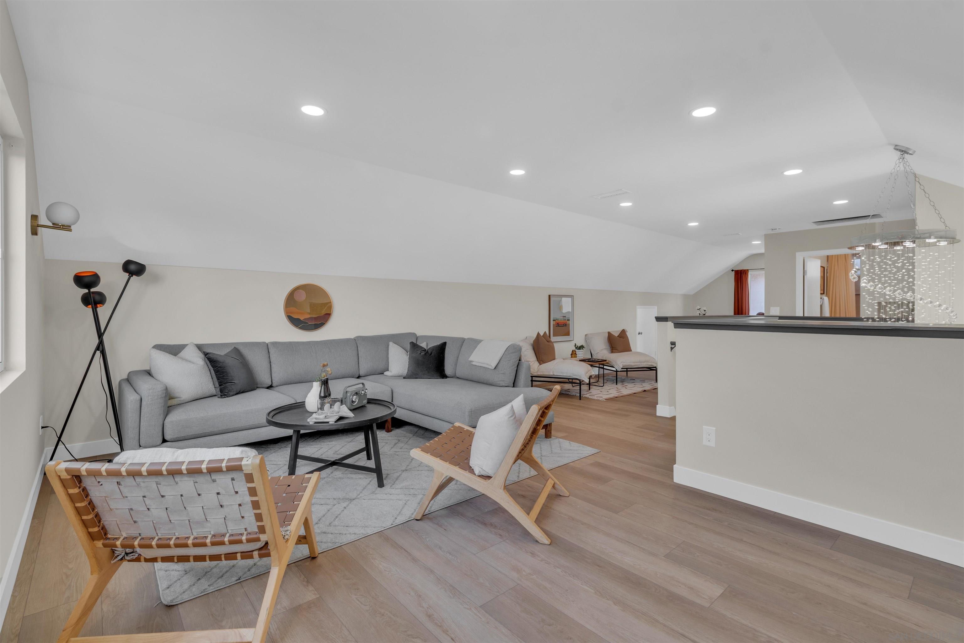 Detail Gallery Image 32 of 50 For 13070  Roundup Ave, San Diego,  CA 92129 - 4 Beds | 4 Baths