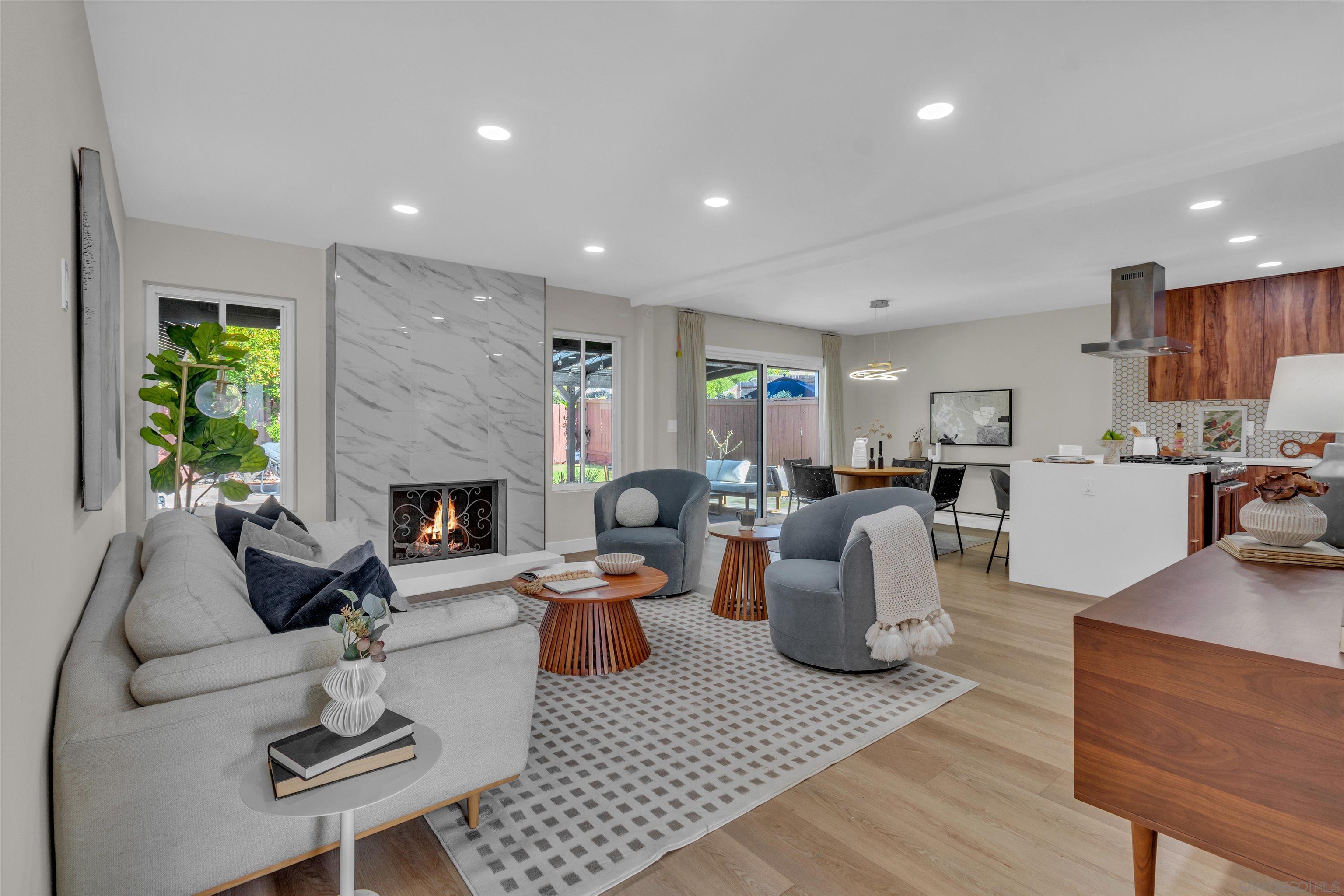 Detail Gallery Image 4 of 50 For 13070  Roundup Ave, San Diego,  CA 92129 - 4 Beds | 4 Baths