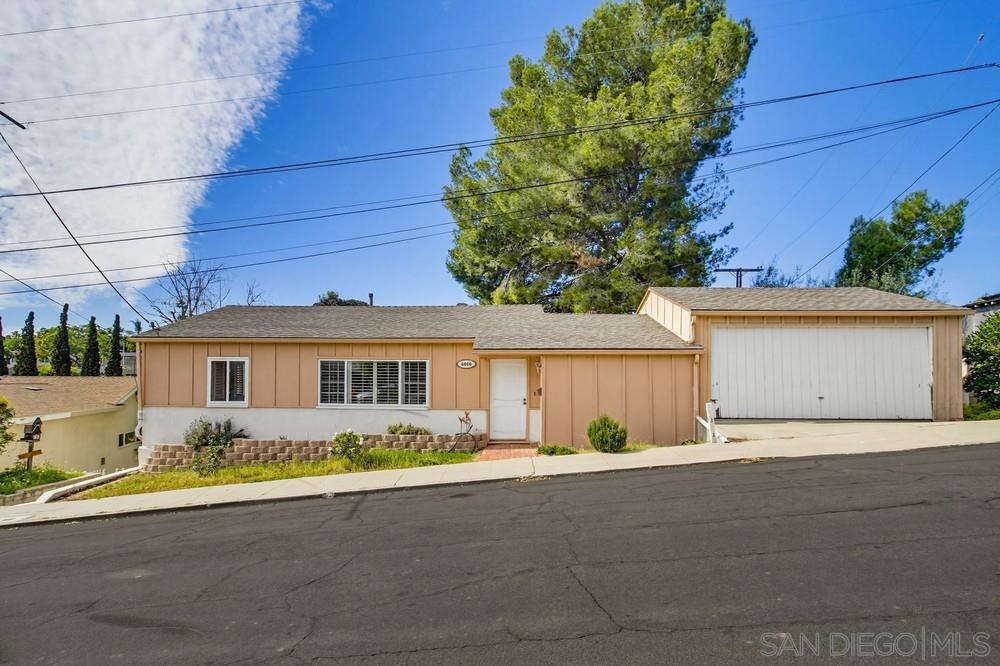 Detail Gallery Image 2 of 50 For 4460  Alamo Way, San Diego,  CA 92115 - 3 Beds | 2 Baths