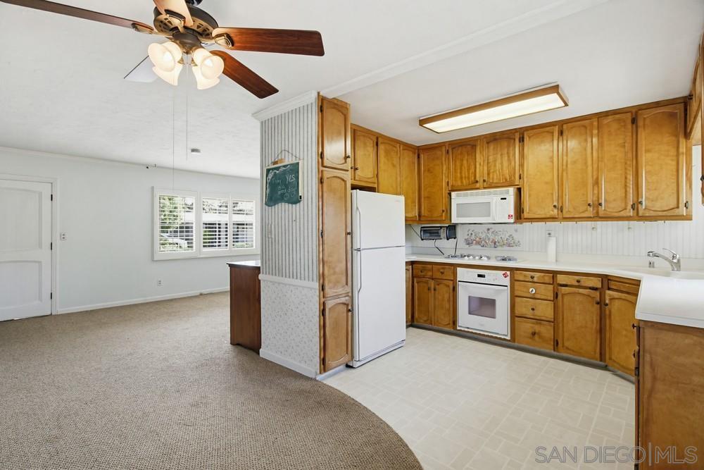 Detail Gallery Image 8 of 50 For 4460  Alamo Way, San Diego,  CA 92115 - 3 Beds | 2 Baths