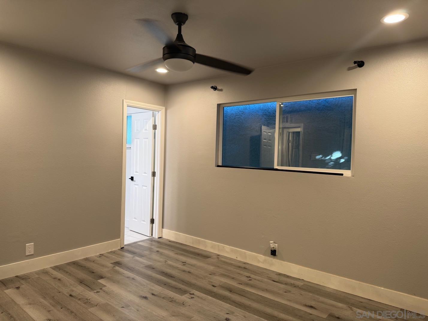 Detail Gallery Image 11 of 18 For 3516  Las Vegas Dr, Oceanside,  CA 92054 - 3 Beds | 2 Baths