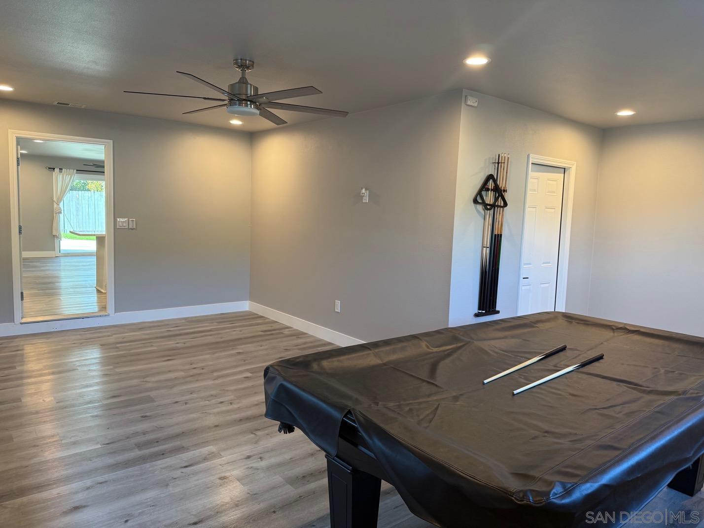 Detail Gallery Image 5 of 18 For 3516  Las Vegas Dr, Oceanside,  CA 92054 - 3 Beds | 2 Baths