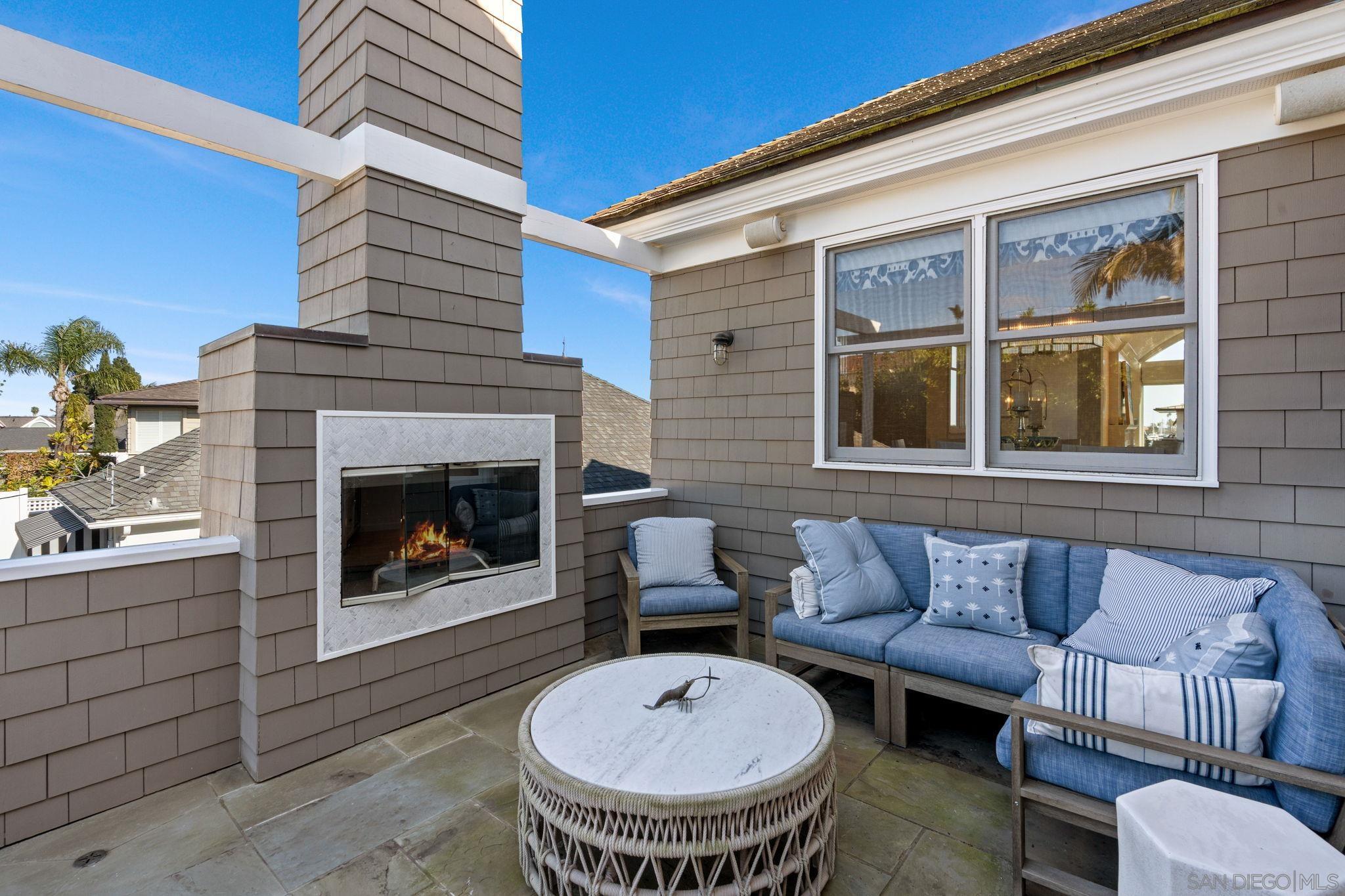 Detail Gallery Image 19 of 46 For 924  Scott St, San Diego,  CA 92106 - 4 Beds | 3/1 Baths