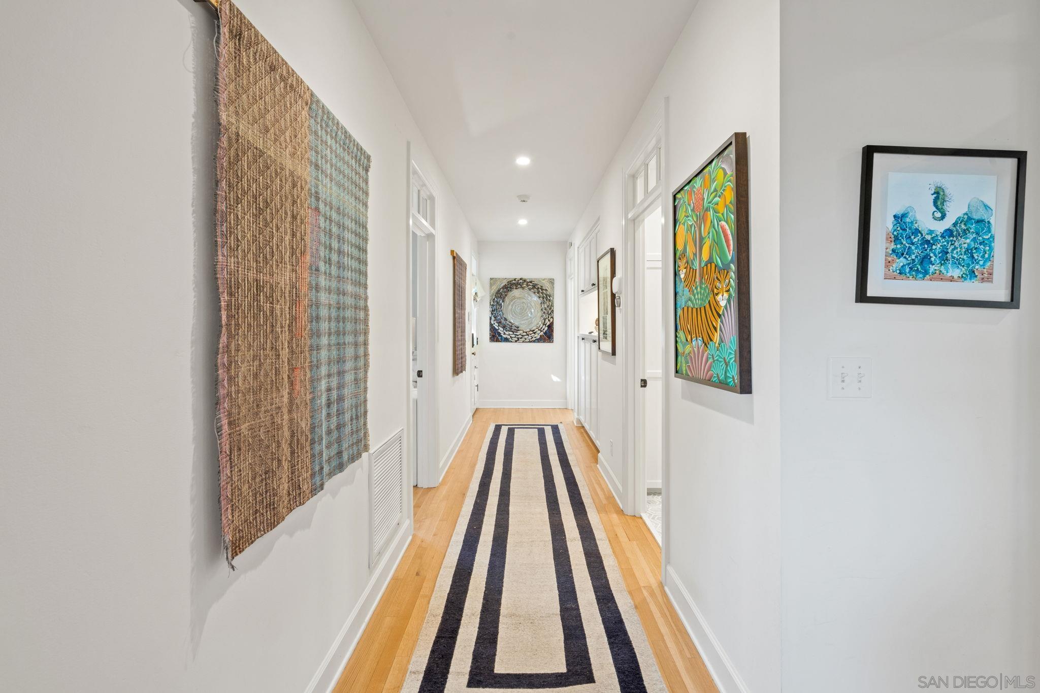 Detail Gallery Image 32 of 46 For 924  Scott St, San Diego,  CA 92106 - 4 Beds | 3/1 Baths