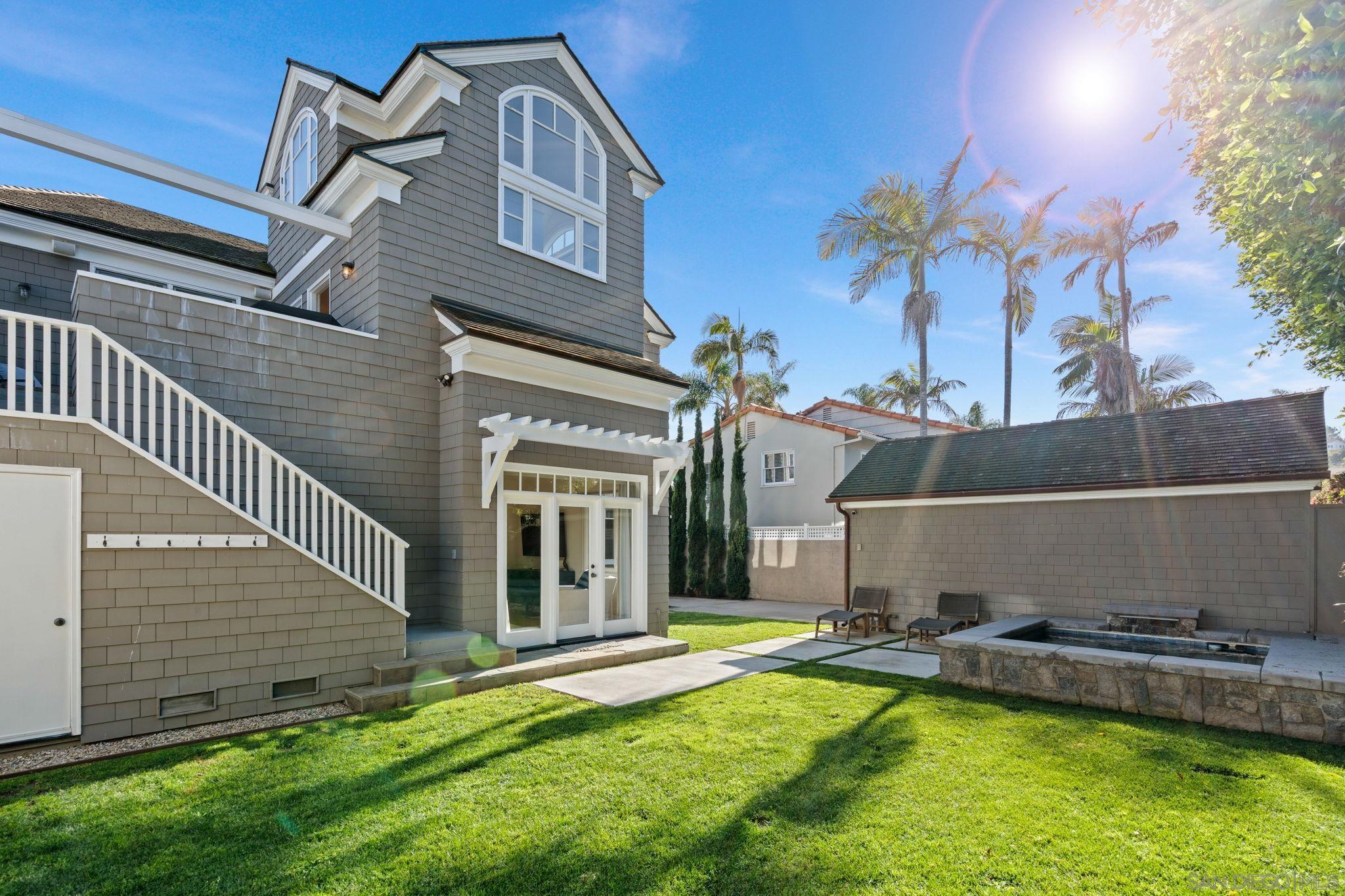 Detail Gallery Image 40 of 46 For 924  Scott St, San Diego,  CA 92106 - 4 Beds | 3/1 Baths