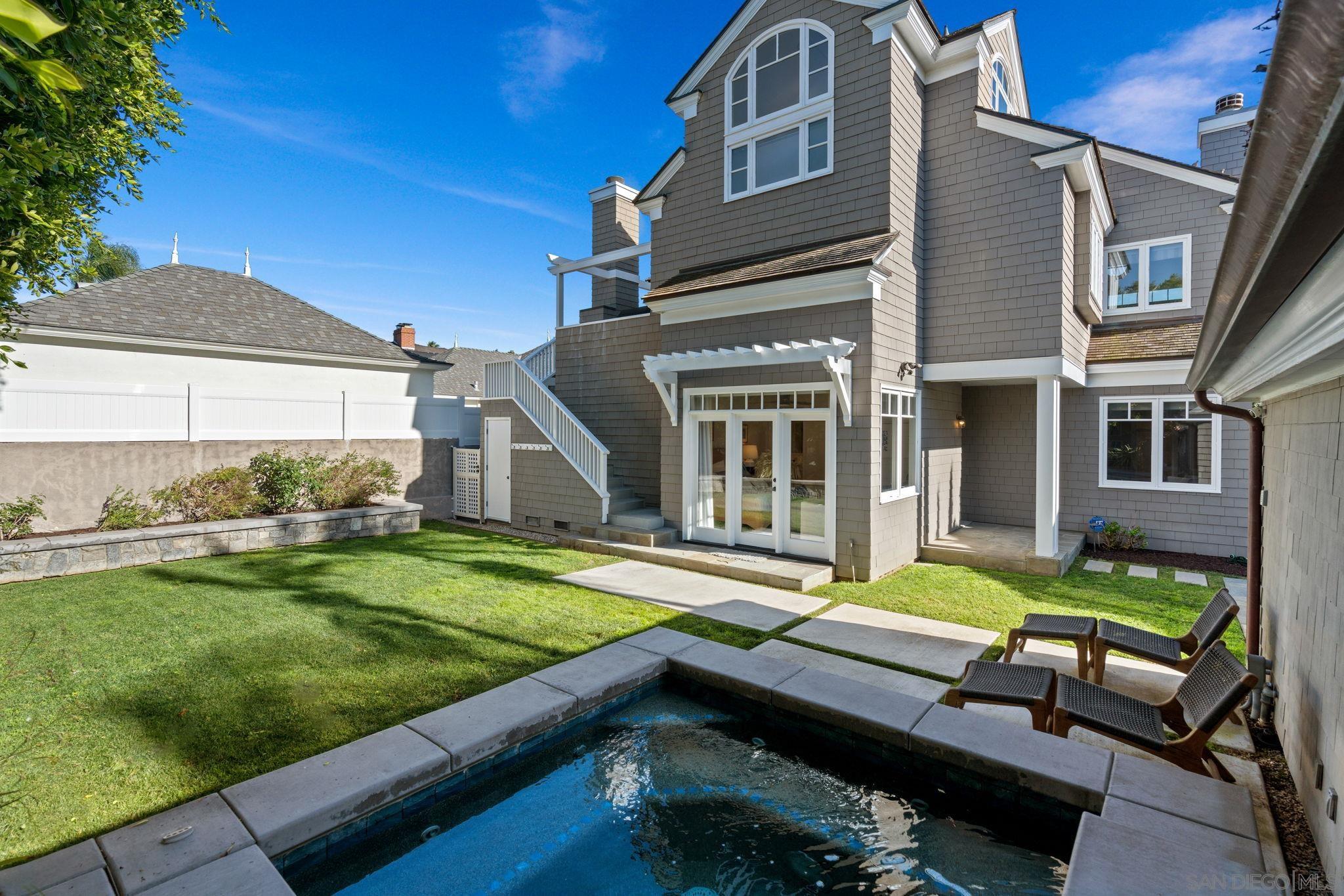 Detail Gallery Image 41 of 46 For 924  Scott St, San Diego,  CA 92106 - 4 Beds | 3/1 Baths