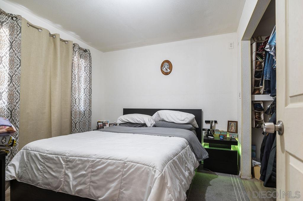 Detail Gallery Image 12 of 25 For 4788  Auburn Dr, San Diego,  CA 92105 - 2 Beds | 2 Baths