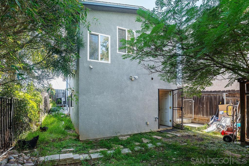 Detail Gallery Image 23 of 25 For 4788  Auburn Dr, San Diego,  CA 92105 - 2 Beds | 2 Baths