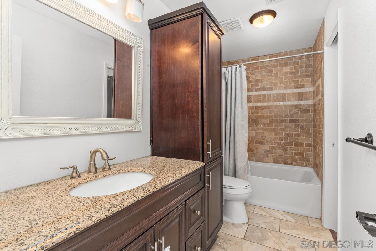 Detail Gallery Image 15 of 23 For 12083  Calle De Montana  #219,  El Cajon,  CA 92019 - 2 Beds | 1 Baths