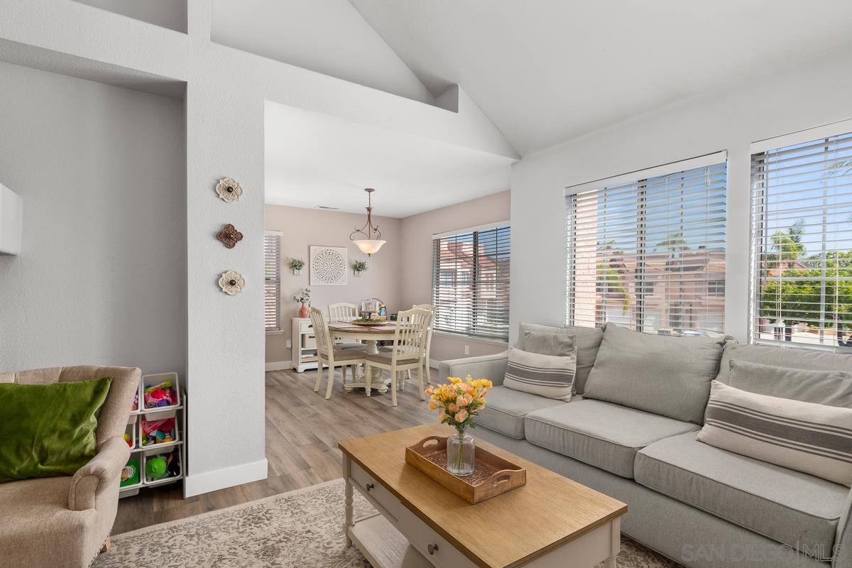 Detail Gallery Image 8 of 23 For 12083  Calle De Montana  #219,  El Cajon,  CA 92019 - 2 Beds | 1 Baths