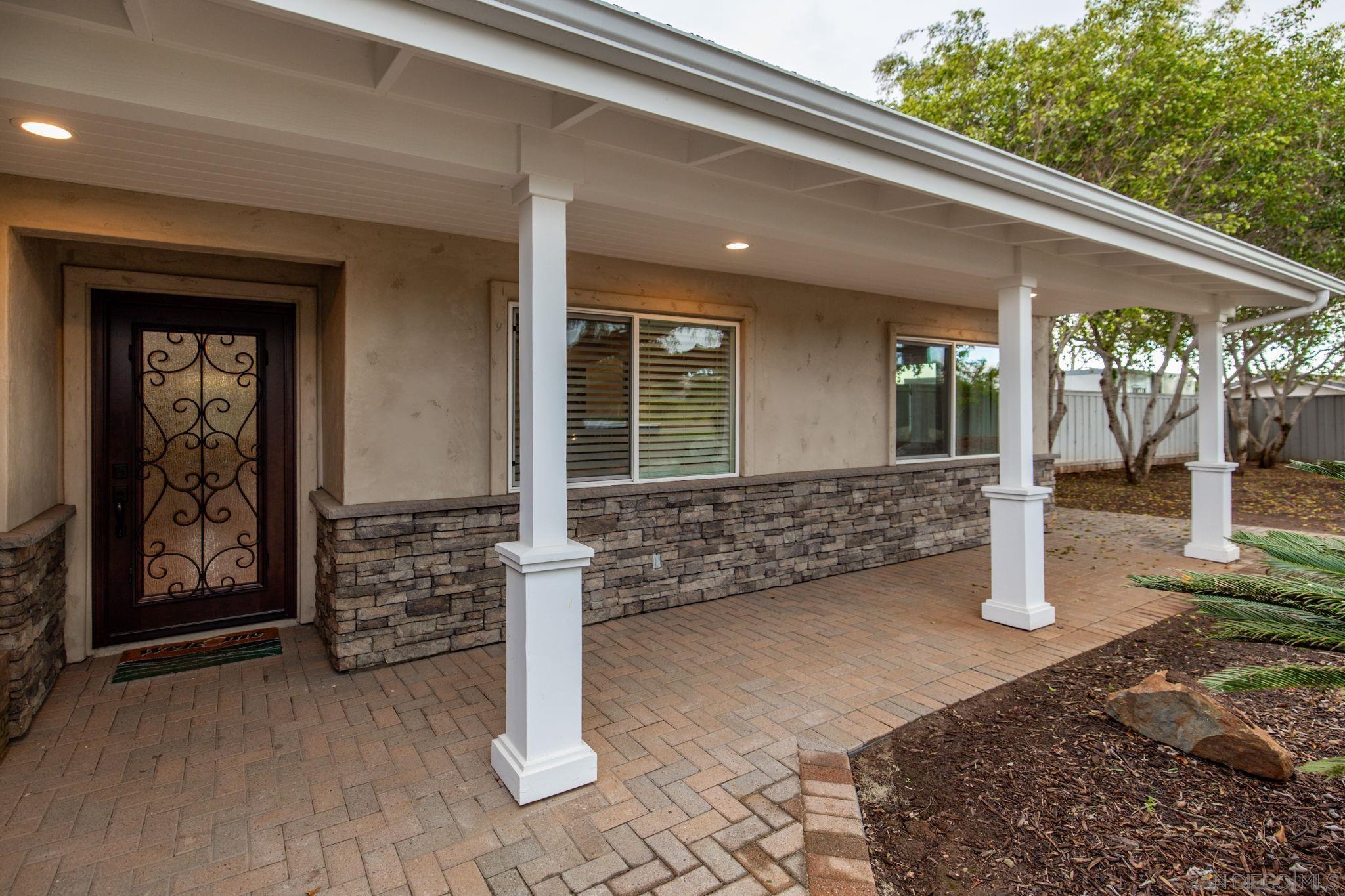 Detail Gallery Image 18 of 75 For 1441 E Taylor St, Vista,  CA 92084 - 3 Beds | 3 Baths