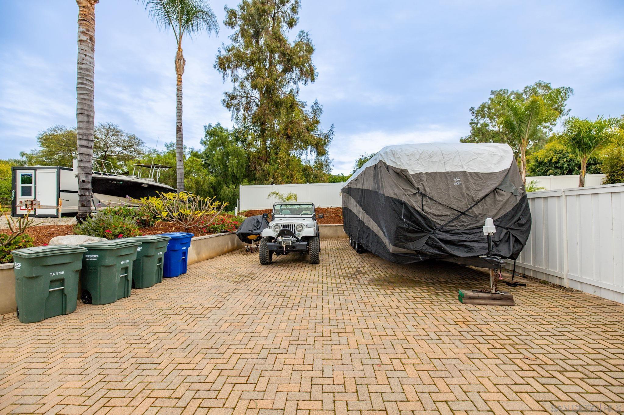 Detail Gallery Image 19 of 75 For 1441 E Taylor St, Vista,  CA 92084 - 3 Beds | 3 Baths