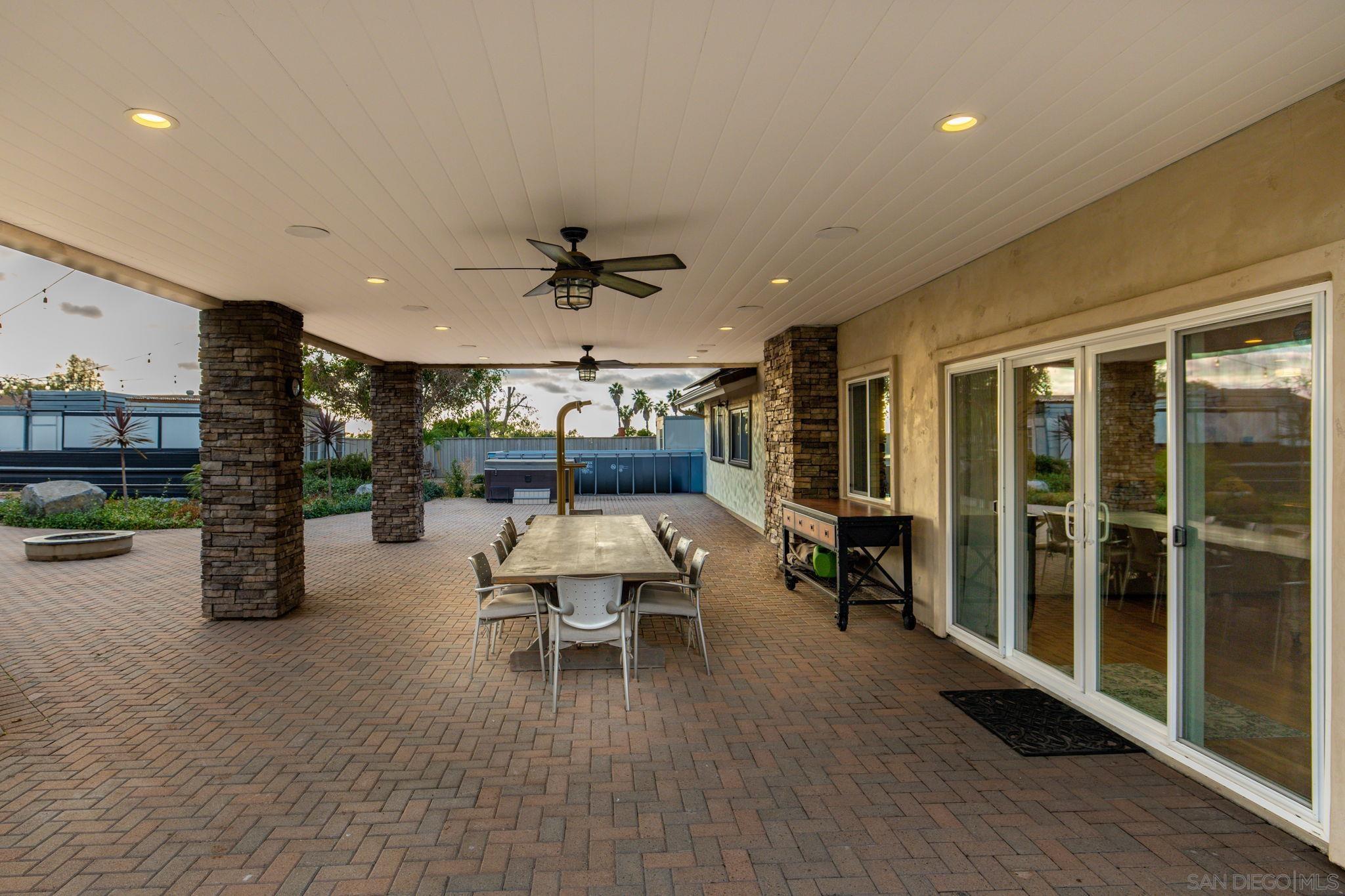 Detail Gallery Image 26 of 75 For 1441 E Taylor St, Vista,  CA 92084 - 3 Beds | 3 Baths