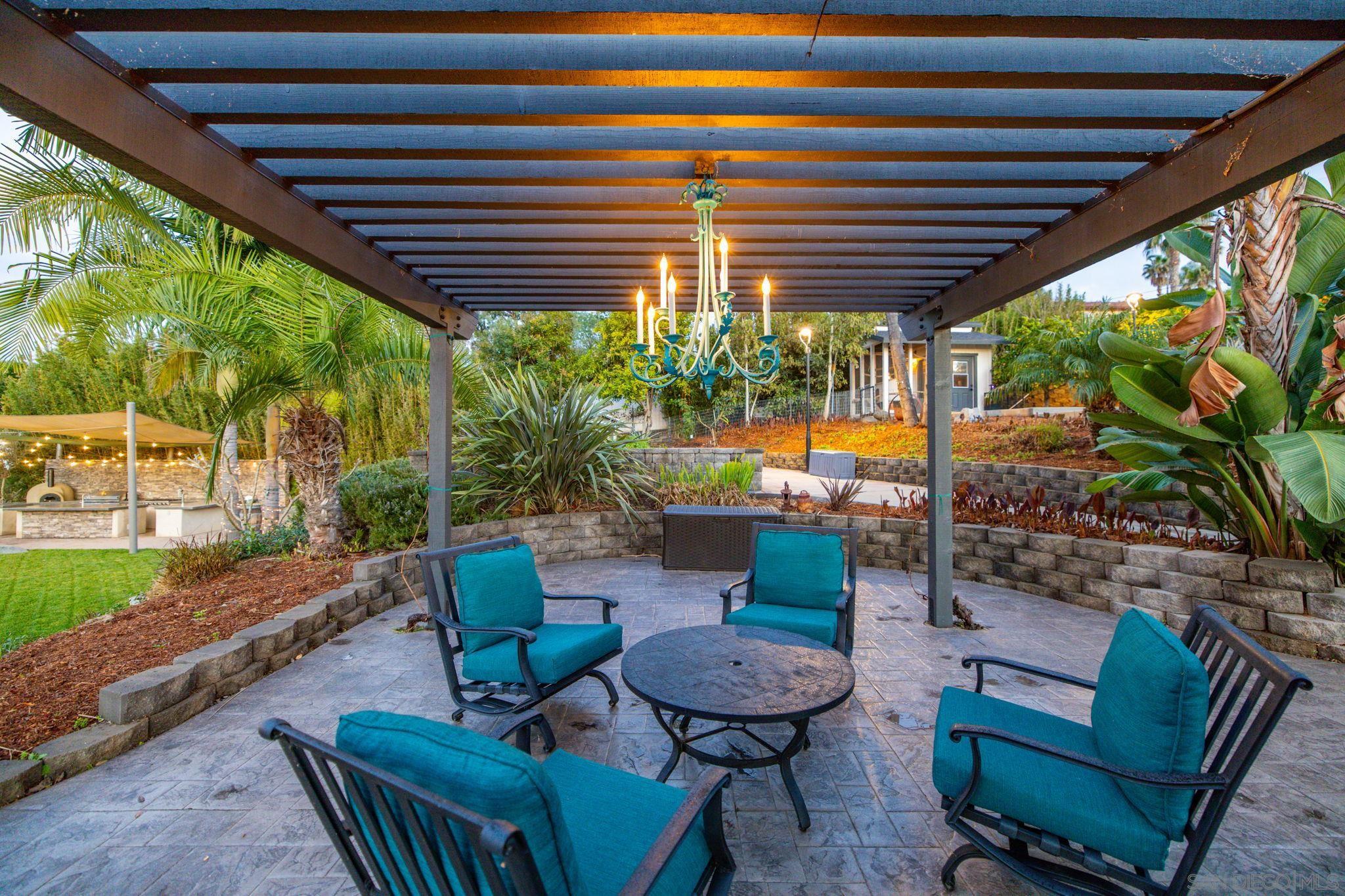 Detail Gallery Image 37 of 75 For 1441 E Taylor St, Vista,  CA 92084 - 3 Beds | 3 Baths