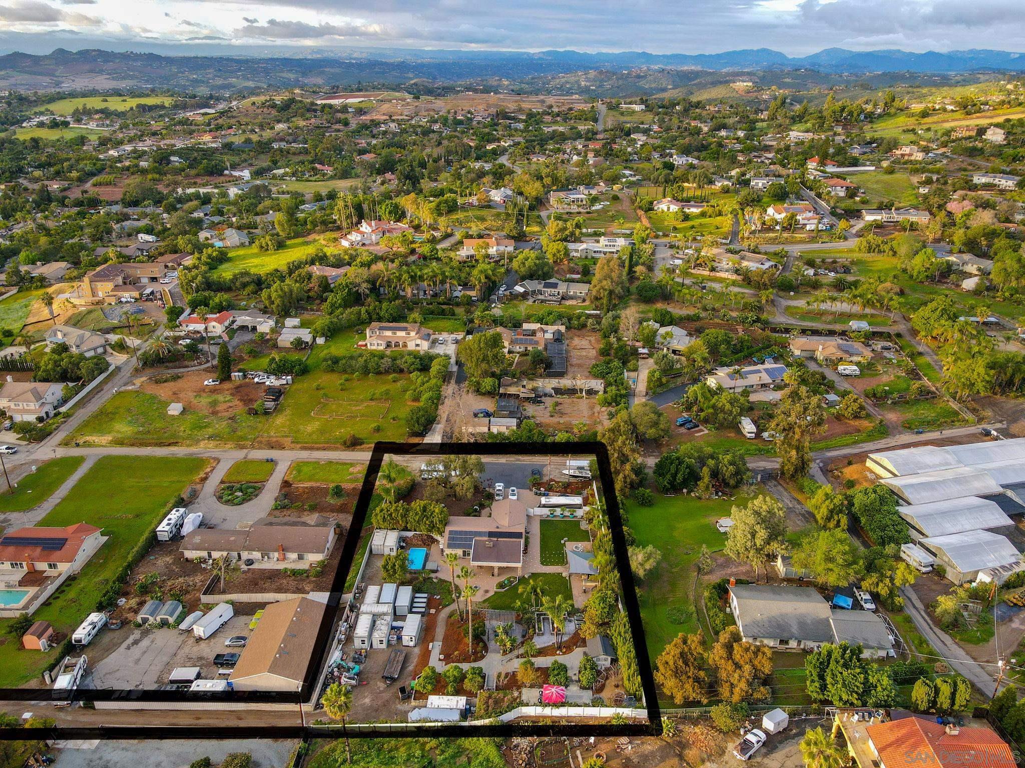 Detail Gallery Image 67 of 75 For 1441 E Taylor St, Vista,  CA 92084 - 3 Beds | 3 Baths