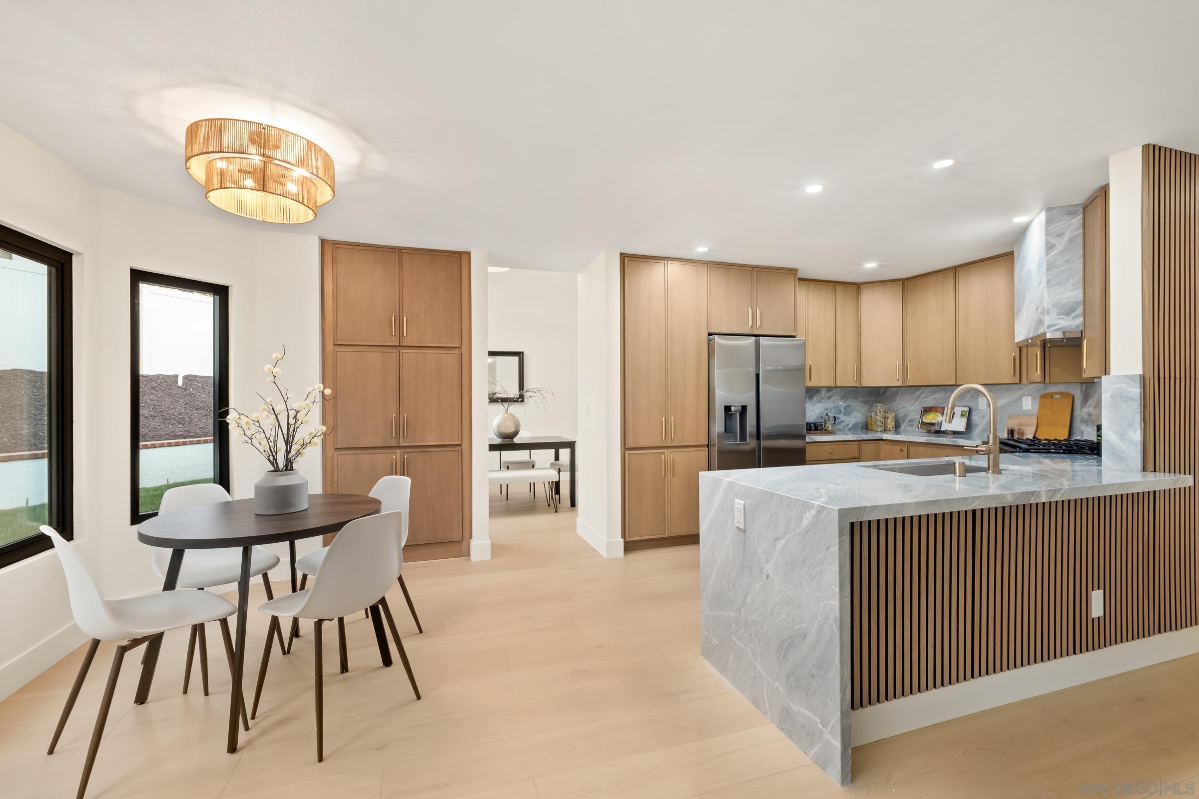 Detail Gallery Image 13 of 49 For 11579  Lorirae Pl, San Diego,  CA 92126 - 5 Beds | 3 Baths