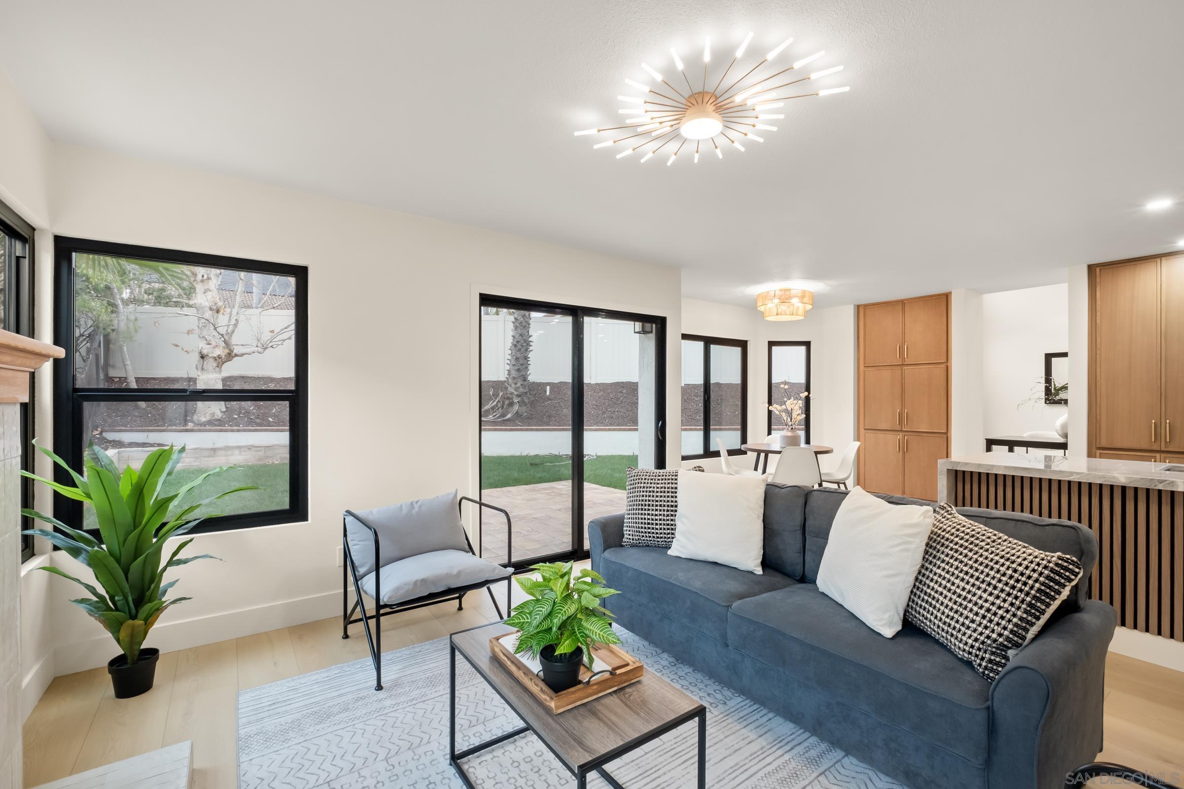 Detail Gallery Image 19 of 49 For 11579  Lorirae Pl, San Diego,  CA 92126 - 5 Beds | 3 Baths