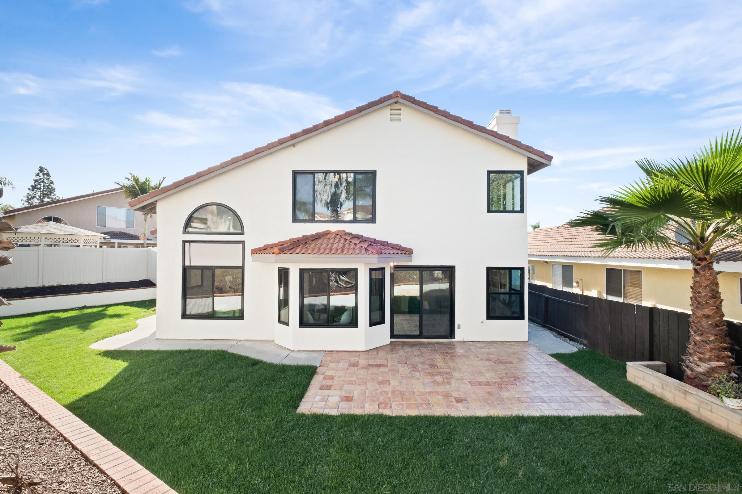 Detail Gallery Image 23 of 49 For 11579  Lorirae Pl, San Diego,  CA 92126 - 5 Beds | 3 Baths