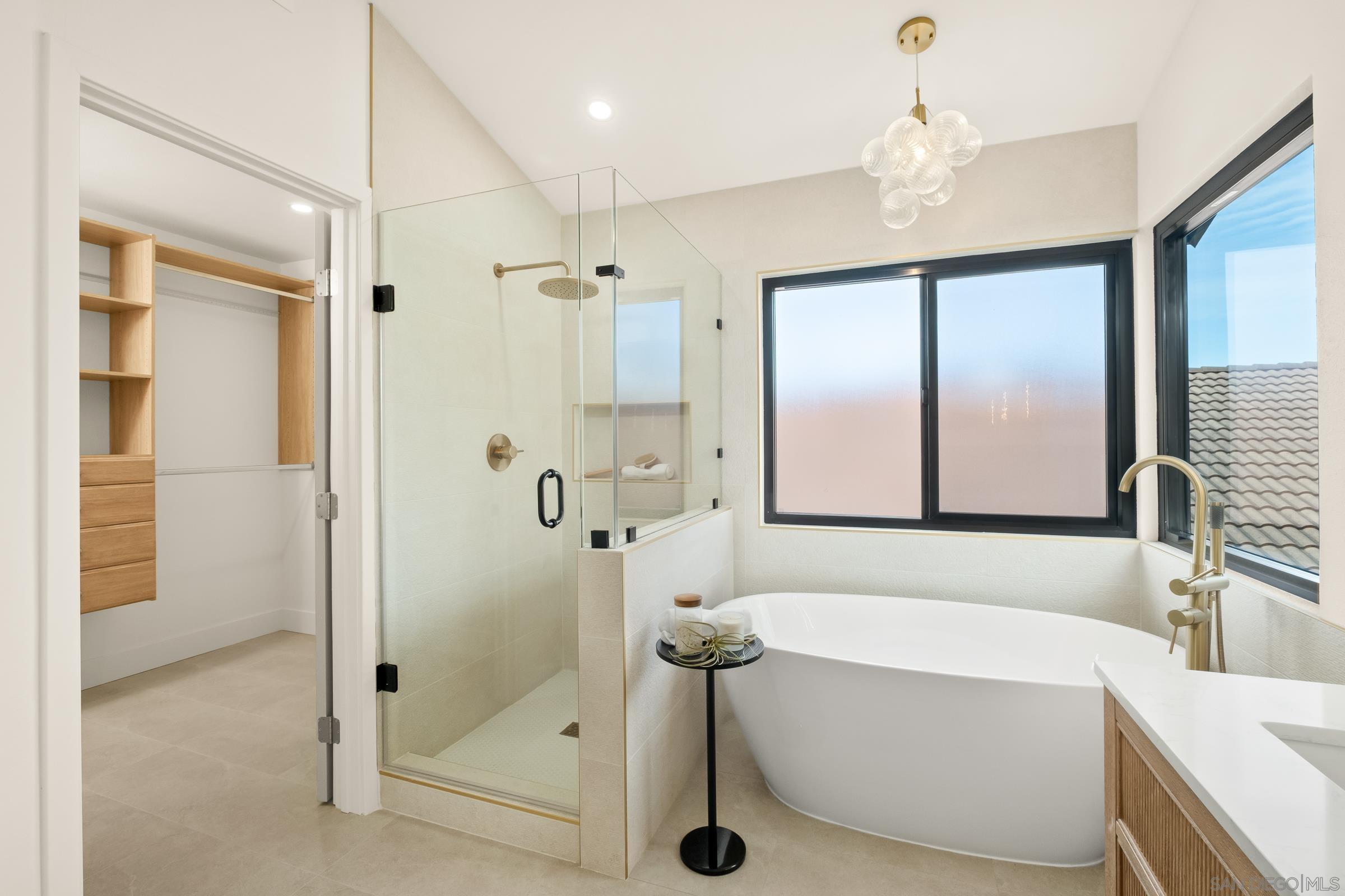 Detail Gallery Image 33 of 49 For 11579  Lorirae Pl, San Diego,  CA 92126 - 5 Beds | 3 Baths