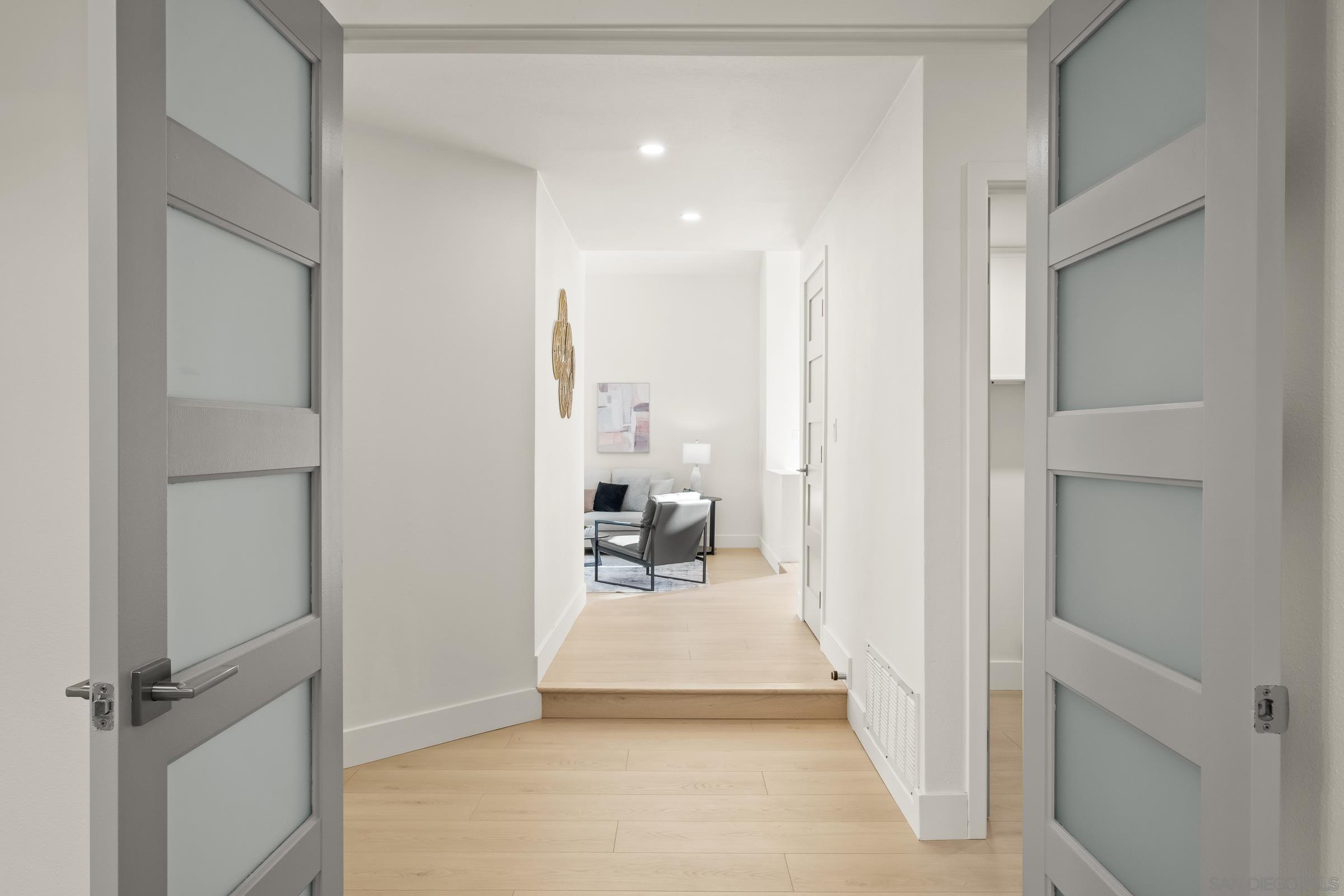 Detail Gallery Image 38 of 49 For 11579  Lorirae Pl, San Diego,  CA 92126 - 5 Beds | 3 Baths