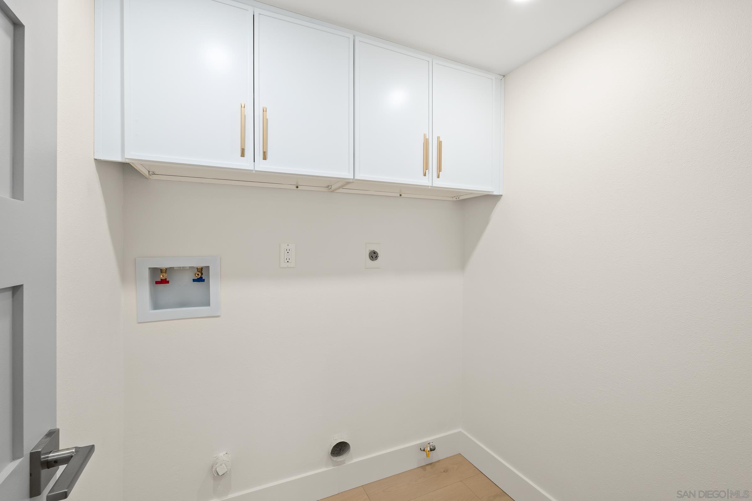 Detail Gallery Image 39 of 49 For 11579  Lorirae Pl, San Diego,  CA 92126 - 5 Beds | 3 Baths