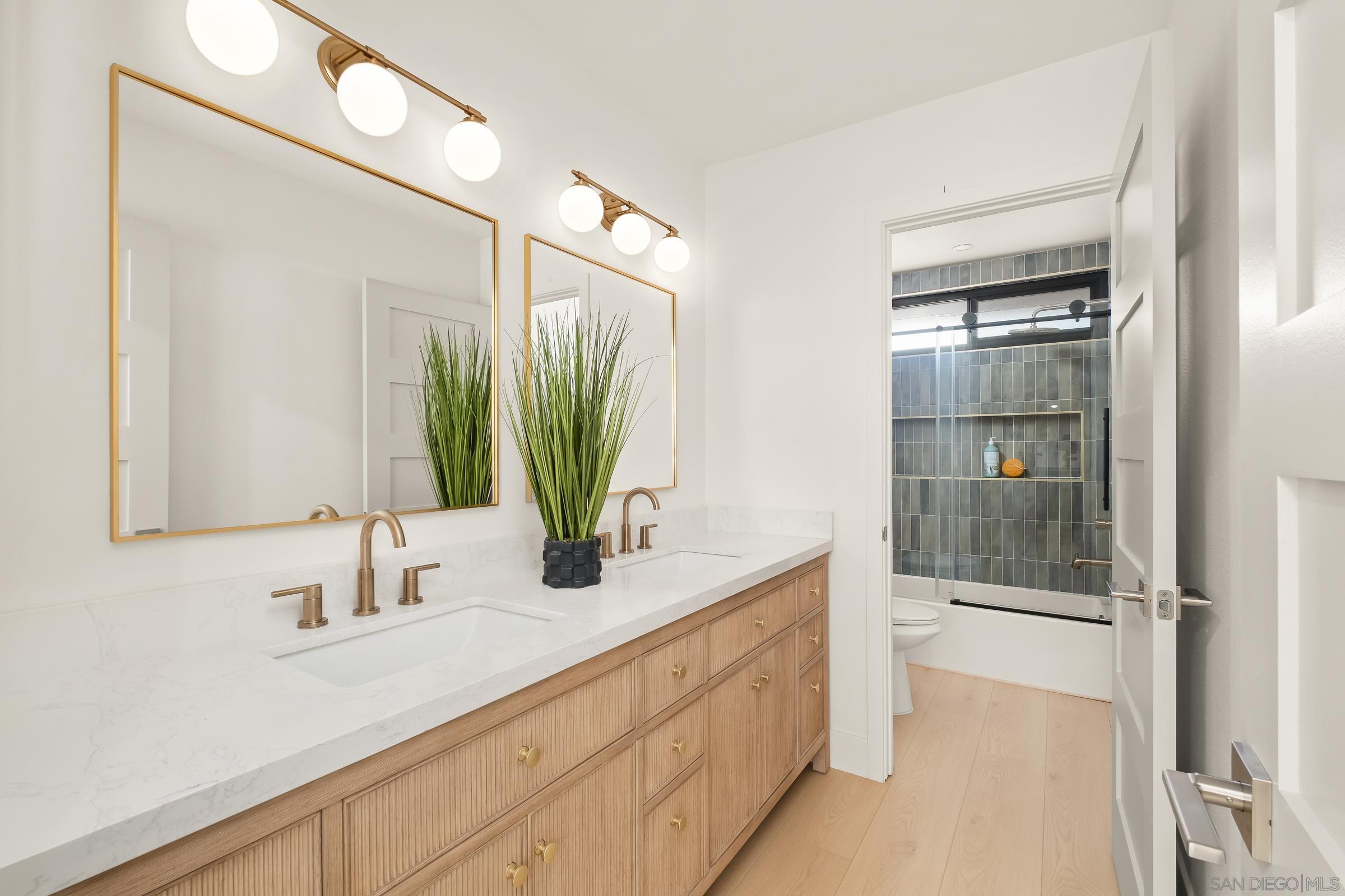 Detail Gallery Image 43 of 49 For 11579  Lorirae Pl, San Diego,  CA 92126 - 5 Beds | 3 Baths