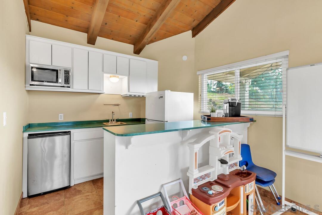 Detail Gallery Image 25 of 72 For 1255  Bermuda Pl, El Cajon,  CA 92021 - 3 Beds | 2/1 Baths