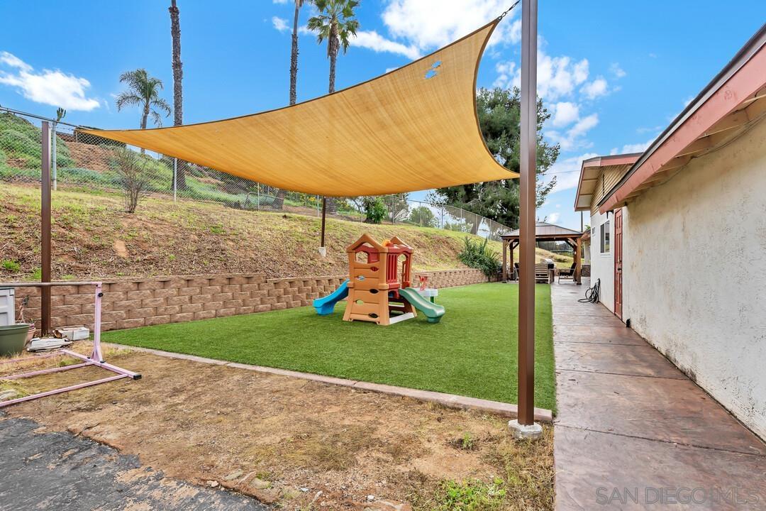 Detail Gallery Image 55 of 72 For 1255  Bermuda Pl, El Cajon,  CA 92021 - 3 Beds | 2/1 Baths