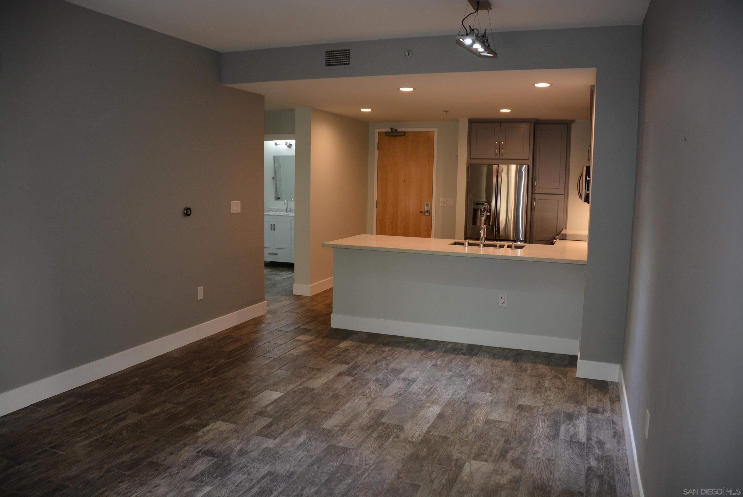 Detail Gallery Image 2 of 3 For 1150  J St  415, San Diego,  CA 92101 - 1 Beds | 1 Baths