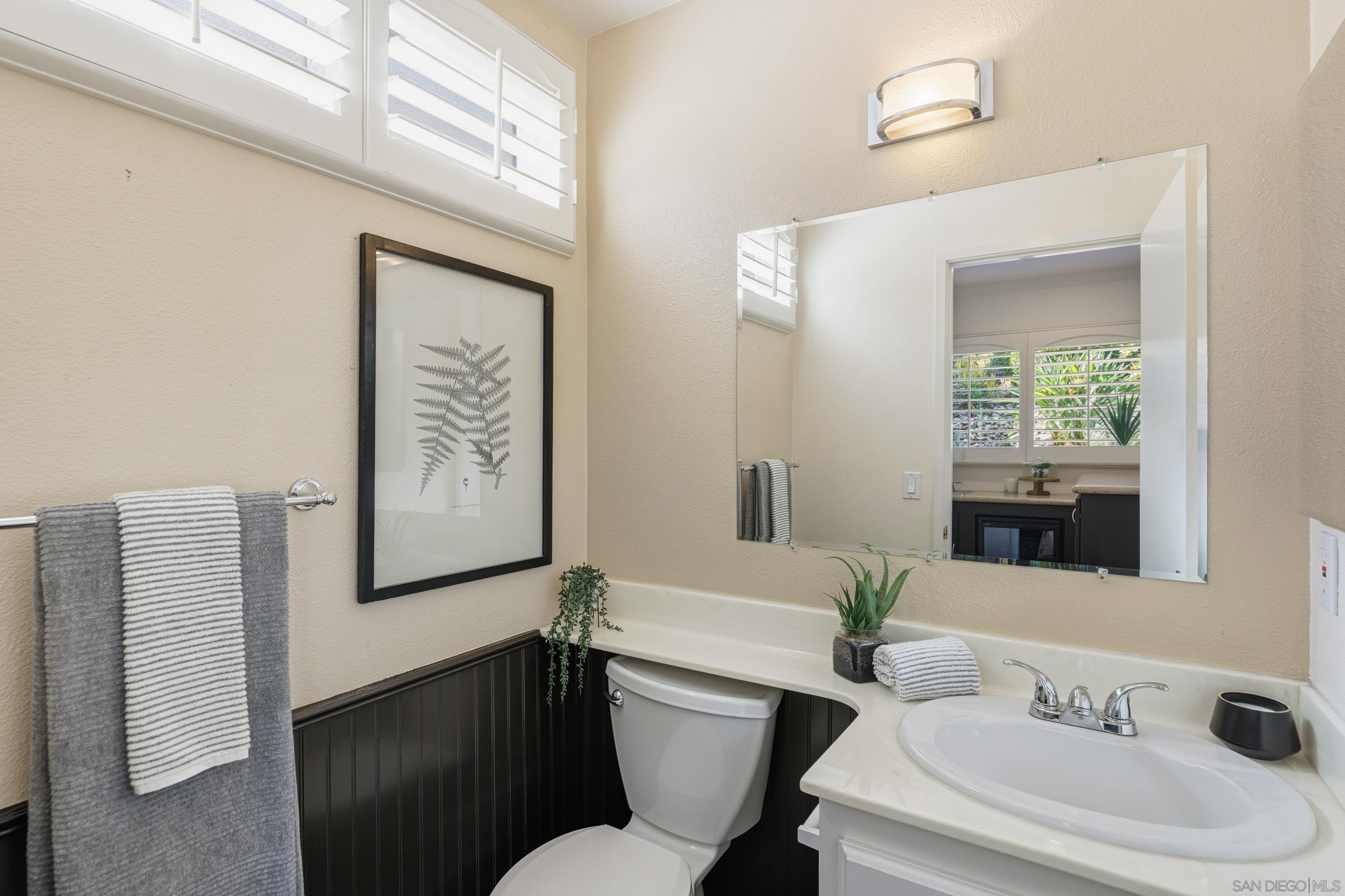 Detail Gallery Image 21 of 44 For 4676  Huggins, San Diego,  CA 92122 - 3 Beds | 2/1 Baths