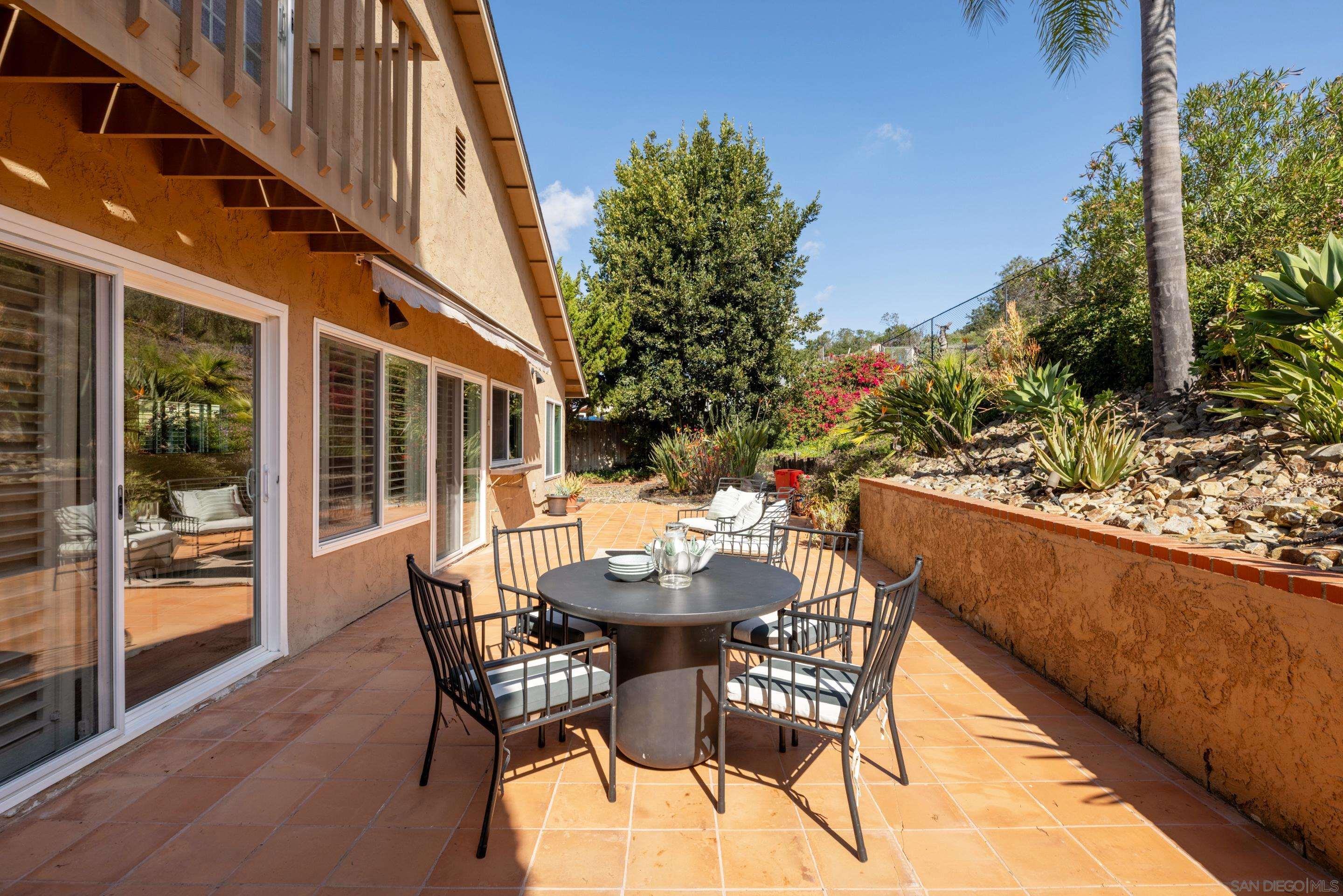 Detail Gallery Image 24 of 44 For 4676  Huggins, San Diego,  CA 92122 - 3 Beds | 2/1 Baths