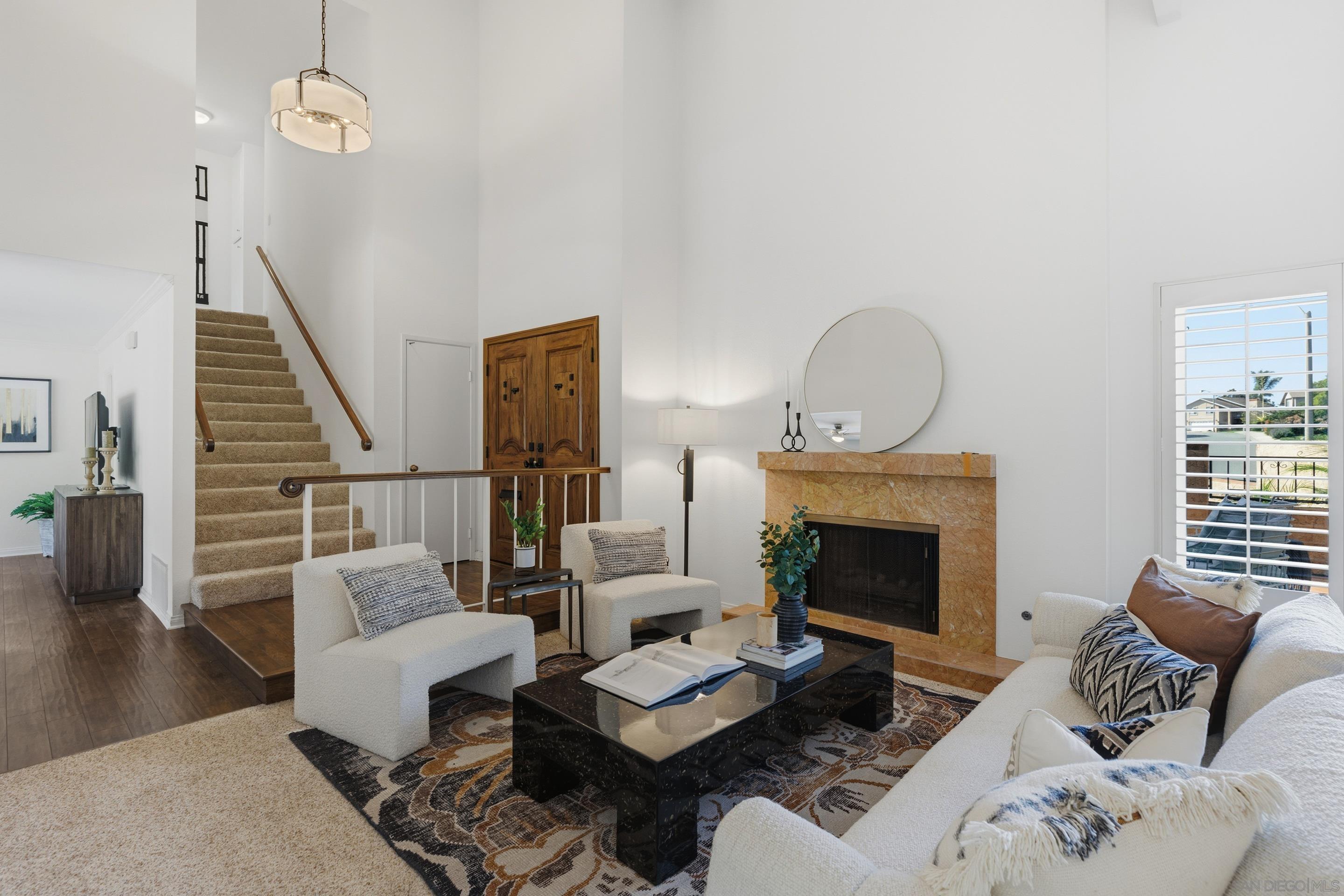 Detail Gallery Image 4 of 9 For 4676  Huggins, San Diego,  CA 92122 - 3 Beds | 2/1 Baths