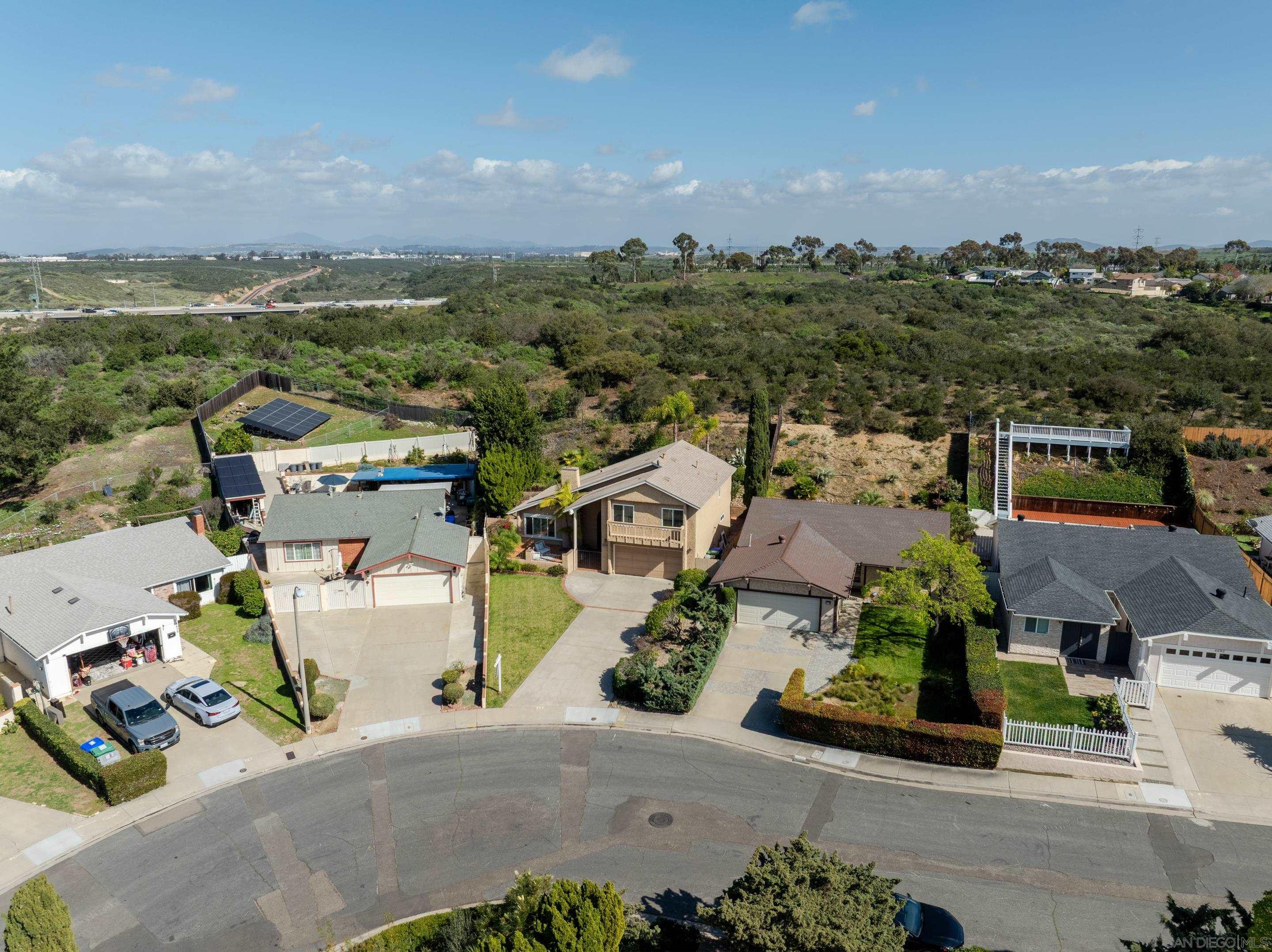 Detail Gallery Image 9 of 9 For 4676  Huggins, San Diego,  CA 92122 - 3 Beds | 2/1 Baths