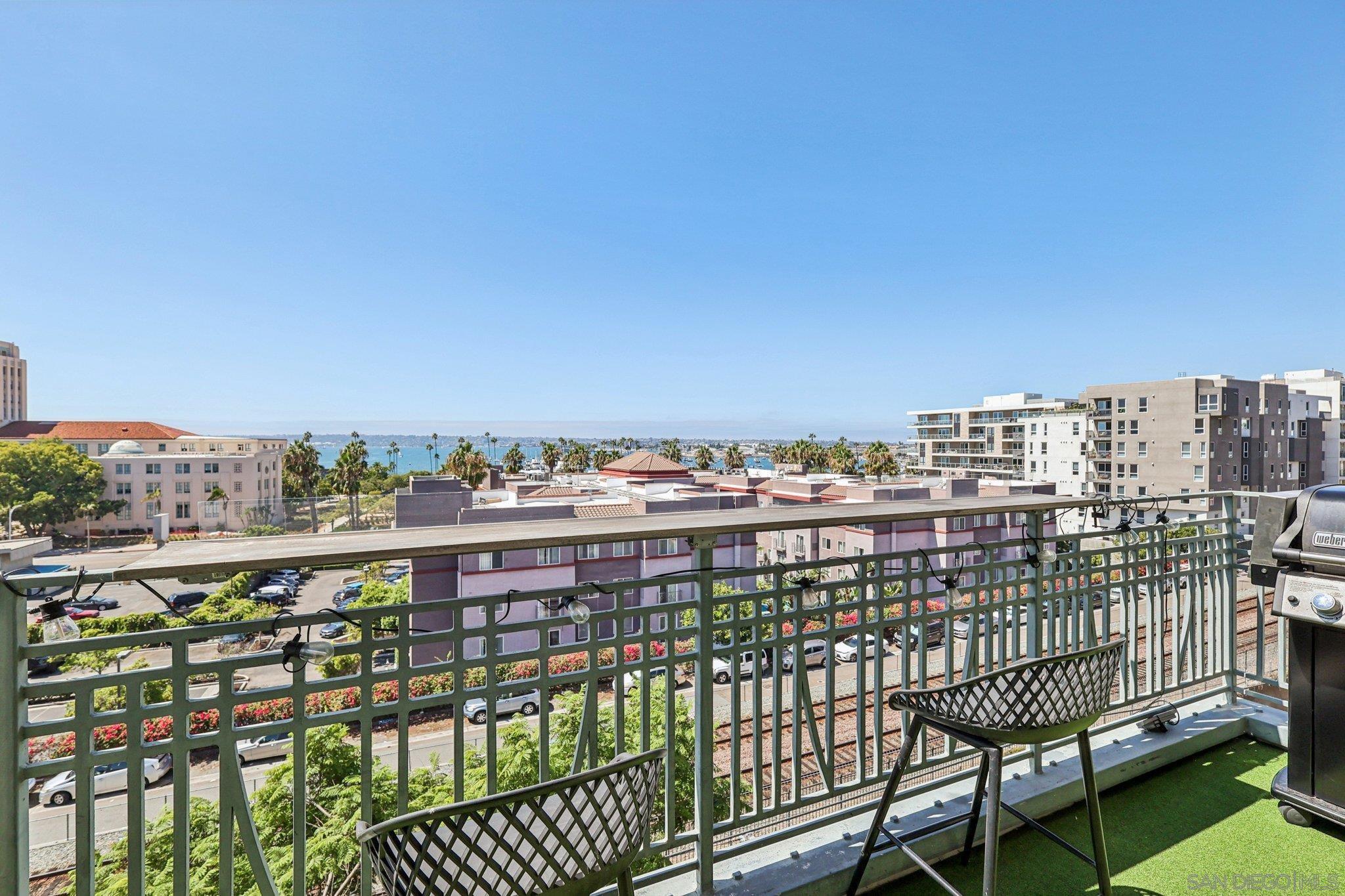 Detail Gallery Image 14 of 58 For 1750  Kettner Blvd  #414,  San Diego,  CA 92101 - 2 Beds | 2/1 Baths