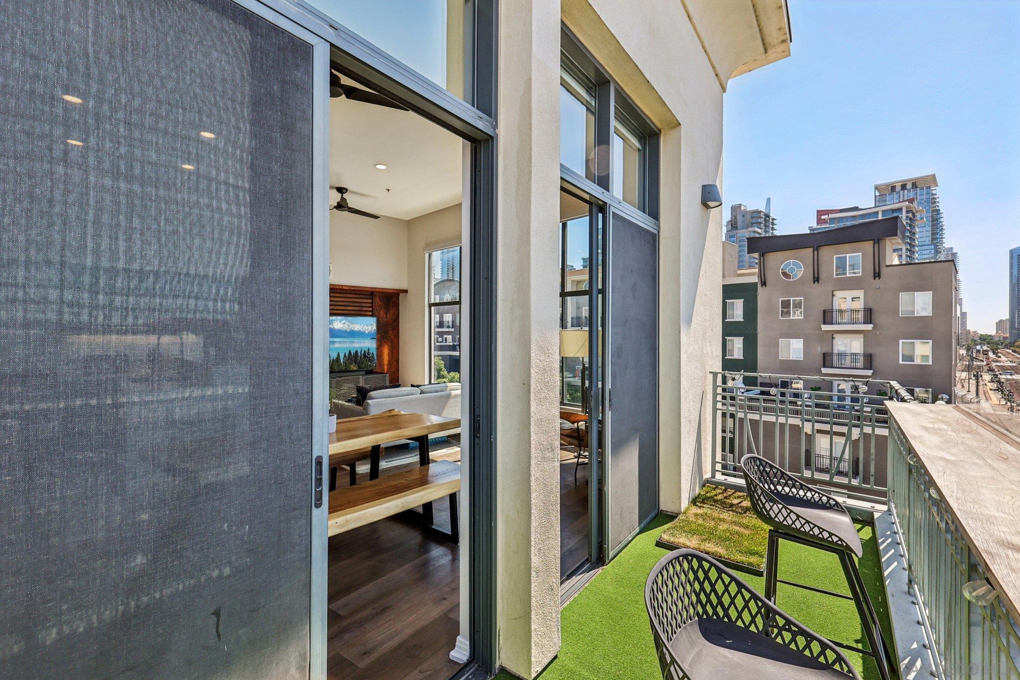 Detail Gallery Image 18 of 58 For 1750  Kettner Blvd  #414,  San Diego,  CA 92101 - 2 Beds | 2/1 Baths