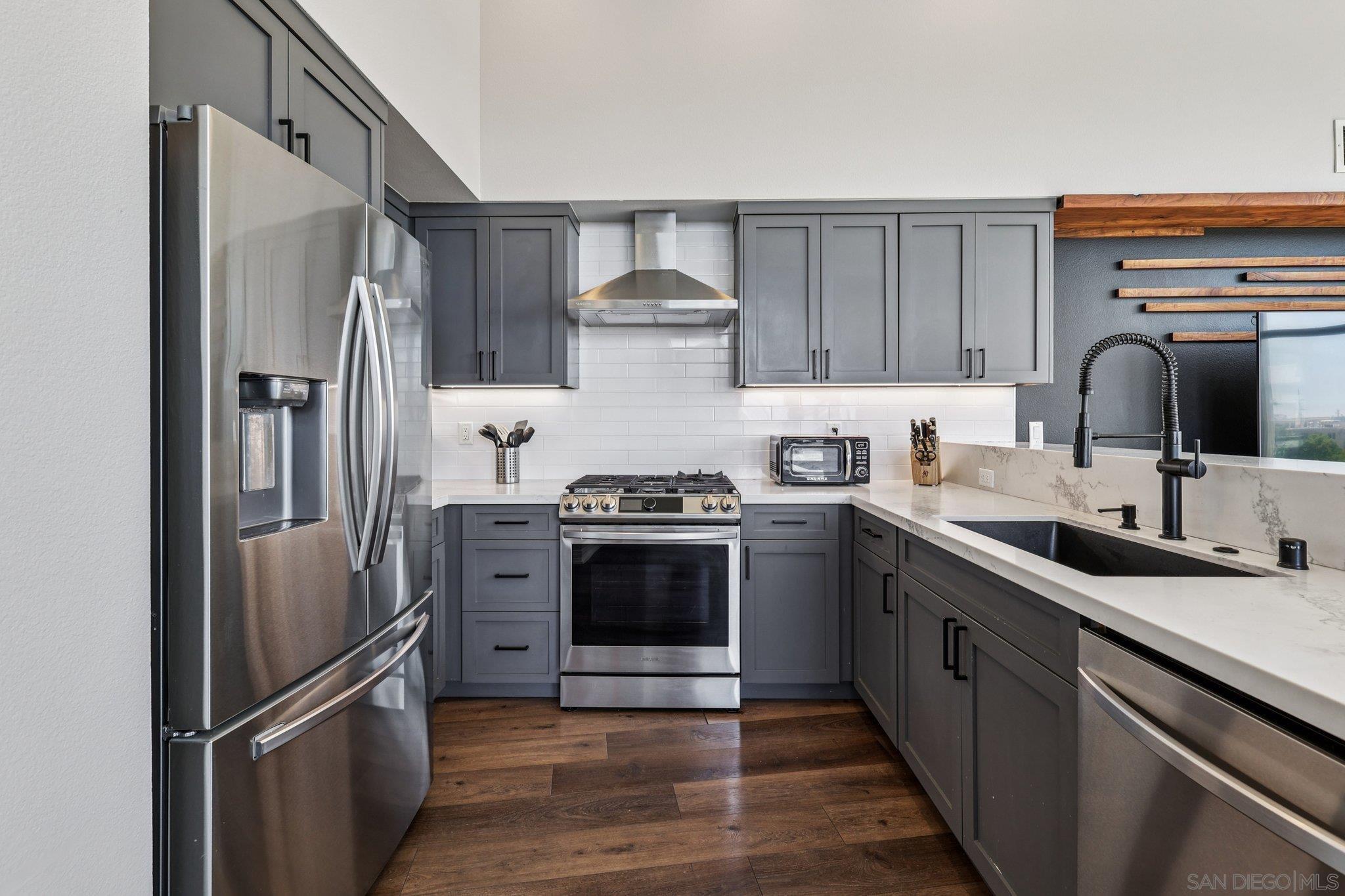 Detail Gallery Image 26 of 58 For 1750  Kettner Blvd  #414,  San Diego,  CA 92101 - 2 Beds | 2/1 Baths