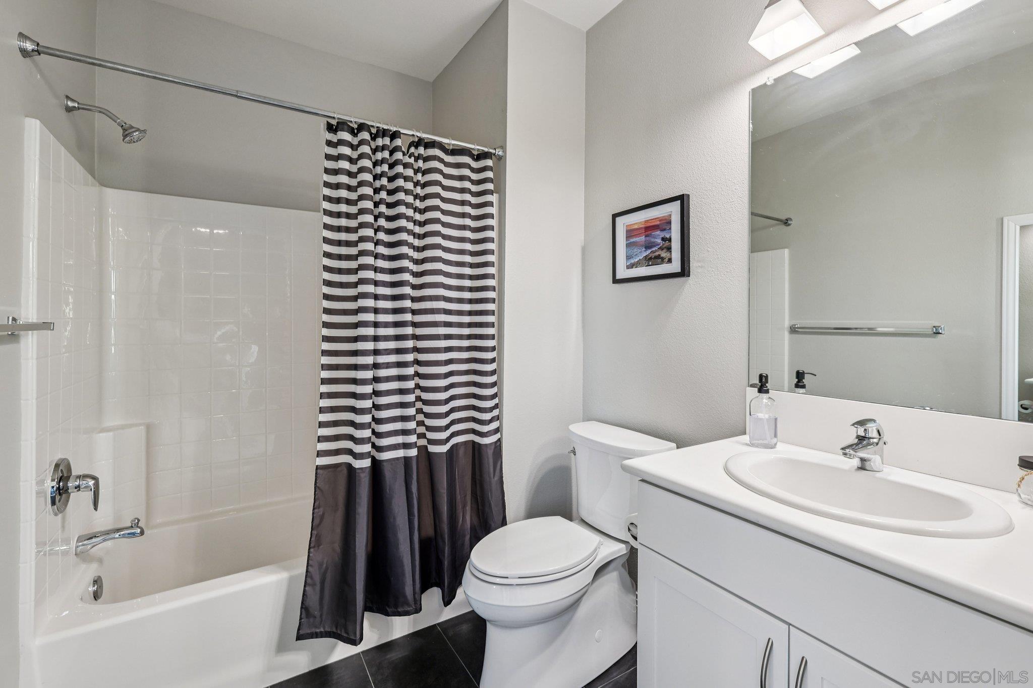 Detail Gallery Image 44 of 58 For 1750  Kettner Blvd  #414,  San Diego,  CA 92101 - 2 Beds | 2/1 Baths