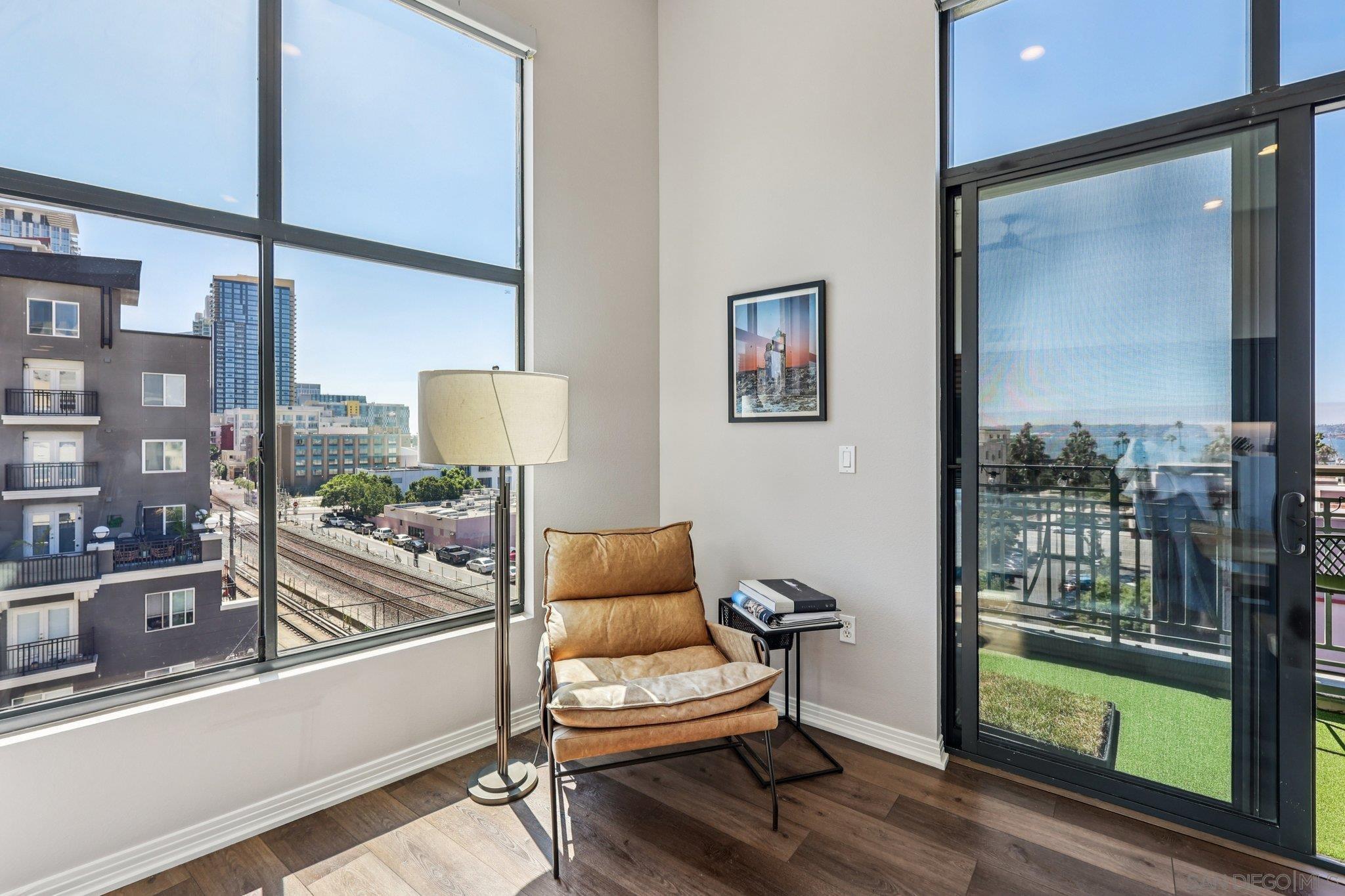 Detail Gallery Image 7 of 58 For 1750  Kettner Blvd  #414,  San Diego,  CA 92101 - 2 Beds | 2/1 Baths