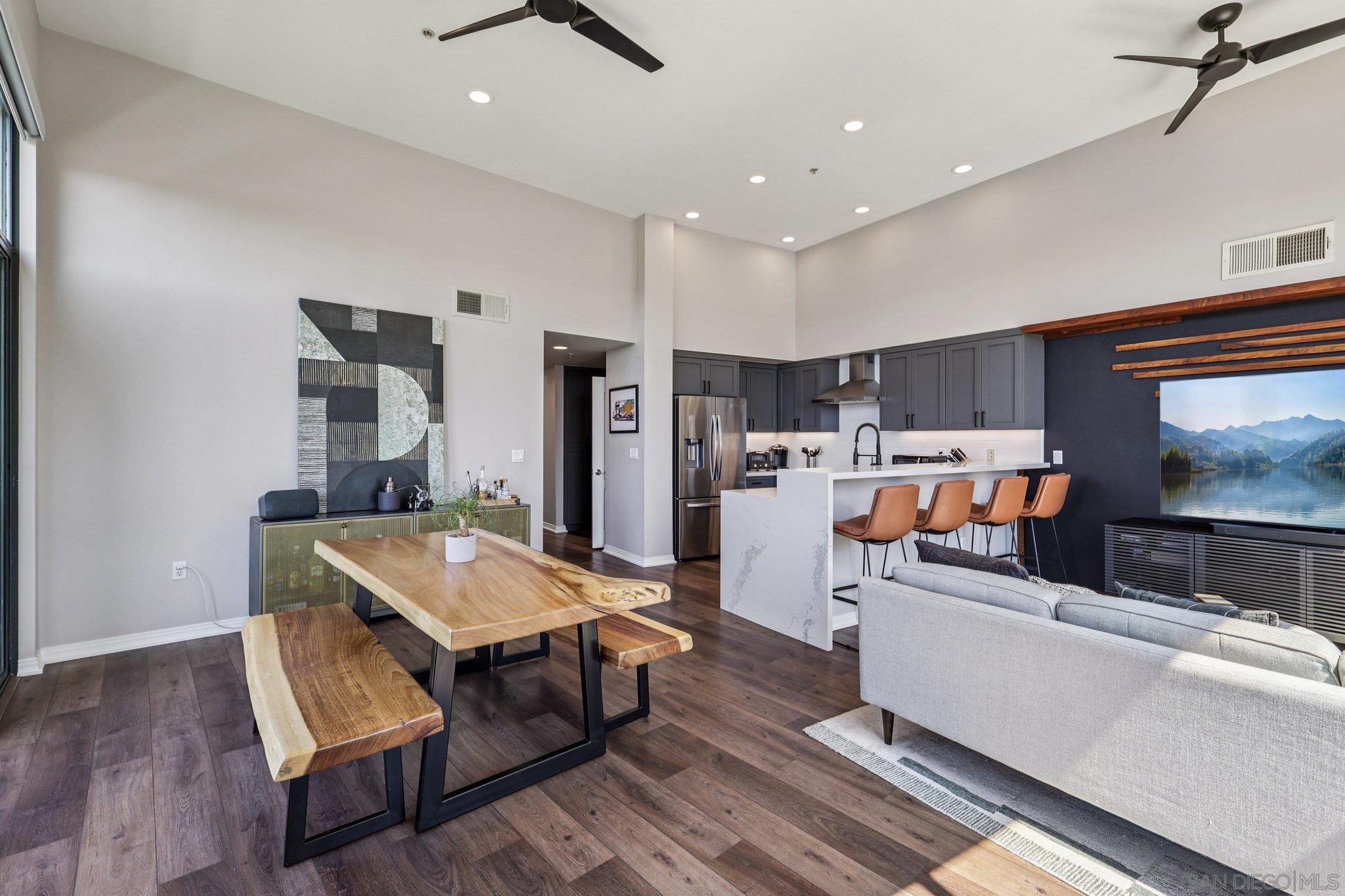 Detail Gallery Image 10 of 58 For 1750  Kettner Blvd  #414,  San Diego,  CA 92101 - 2 Beds | 2/1 Baths