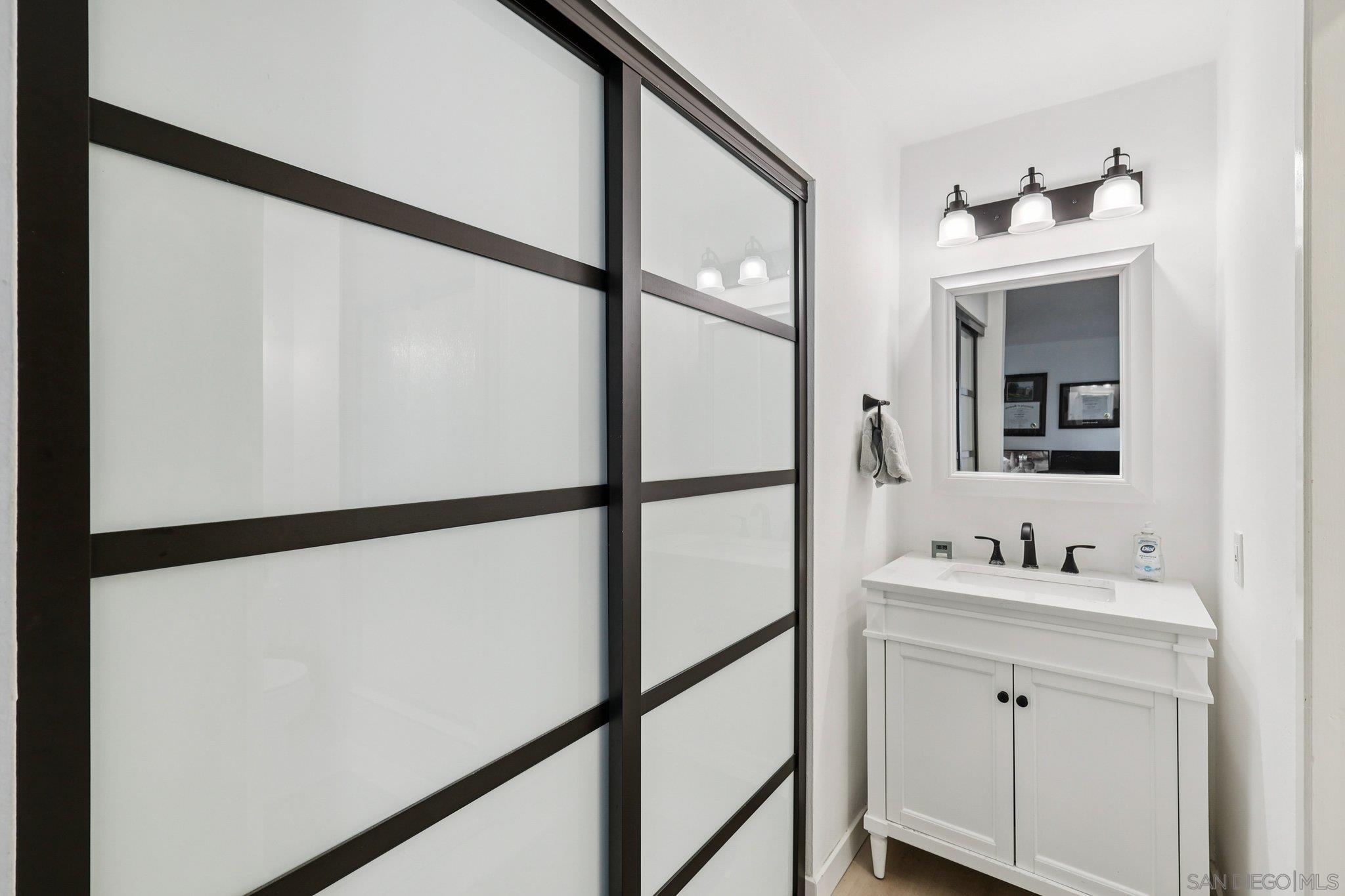 Detail Gallery Image 16 of 35 For 4600  Lamont St  #204,  San Diego,  CA 92109 - 2 Beds | 2 Baths