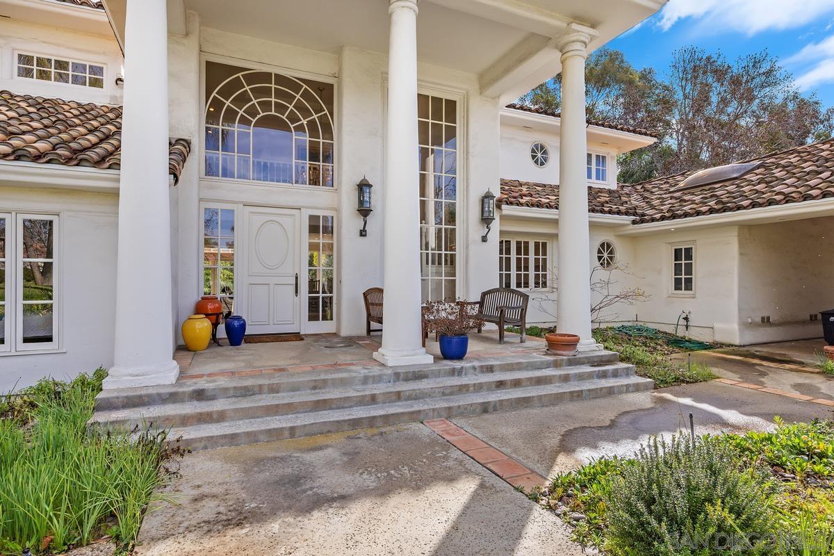 Detail Gallery Image 4 of 49 For 6294  Calle Del Campanario, Rancho Santa Fe,  CA 92067 - 4 Beds | 3/1 Baths