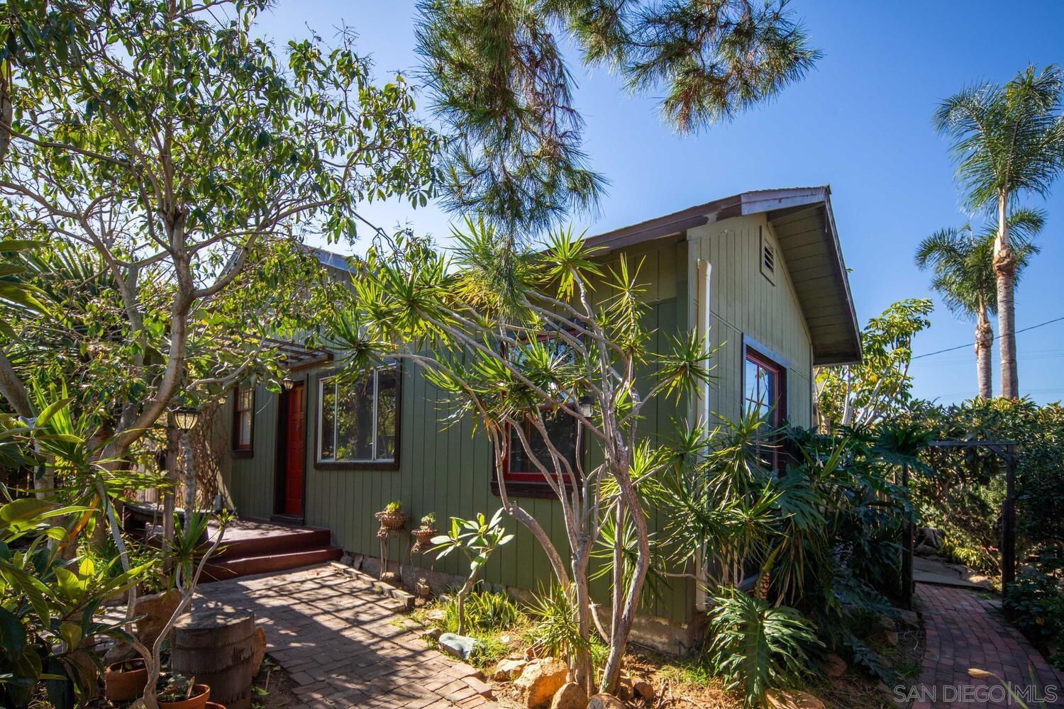 Front Image Thumbnail for SD260003636