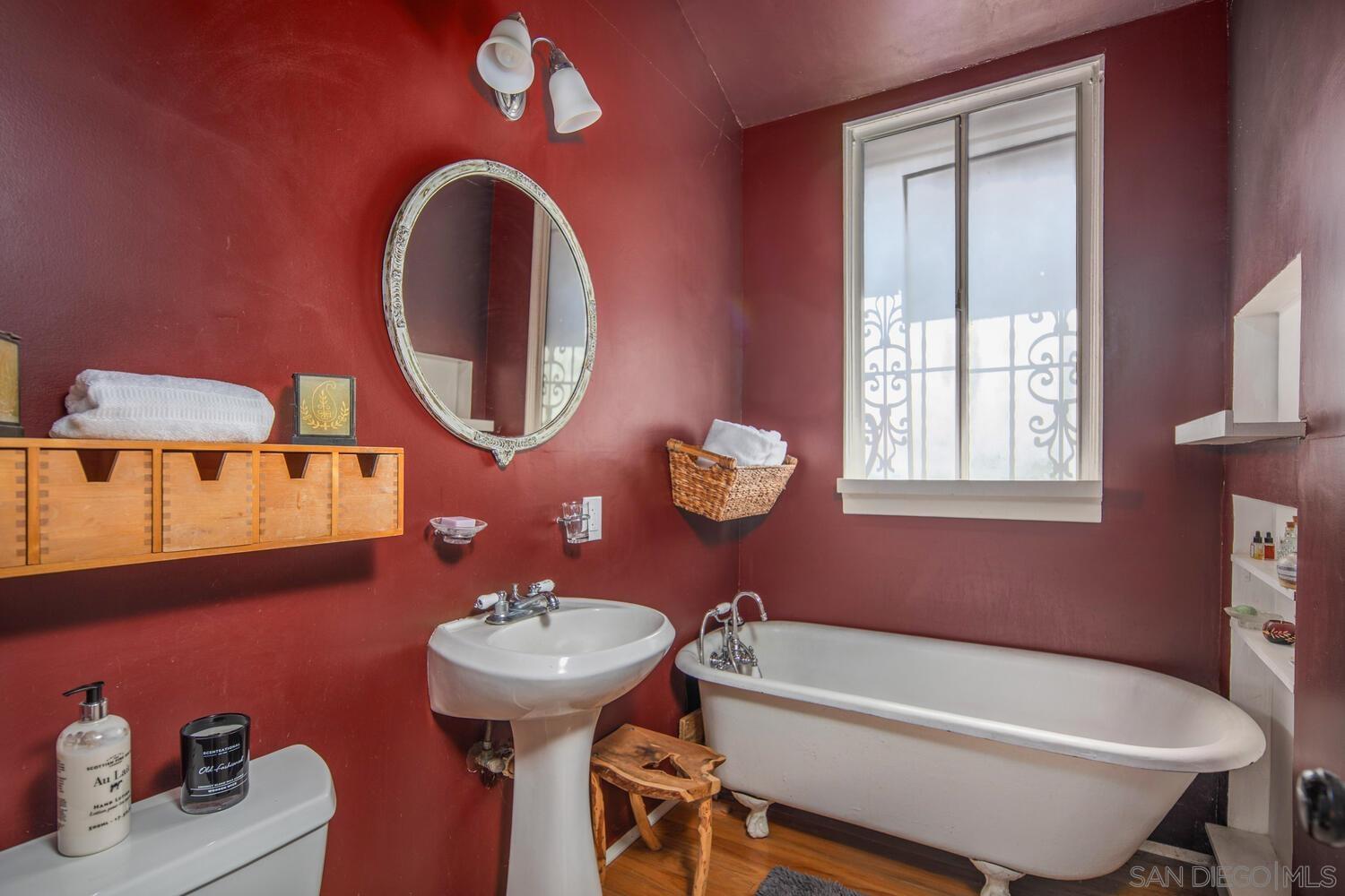 Detail Gallery Image 12 of 22 For 432 E 5th St, National City,  CA 91950 - 3 Beds | 1 Baths