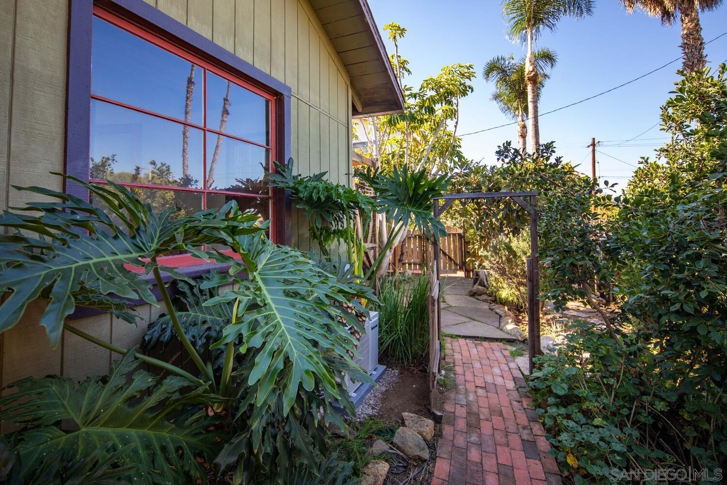 Detail Gallery Image 17 of 22 For 432 E 5th St, National City,  CA 91950 - 3 Beds | 1 Baths