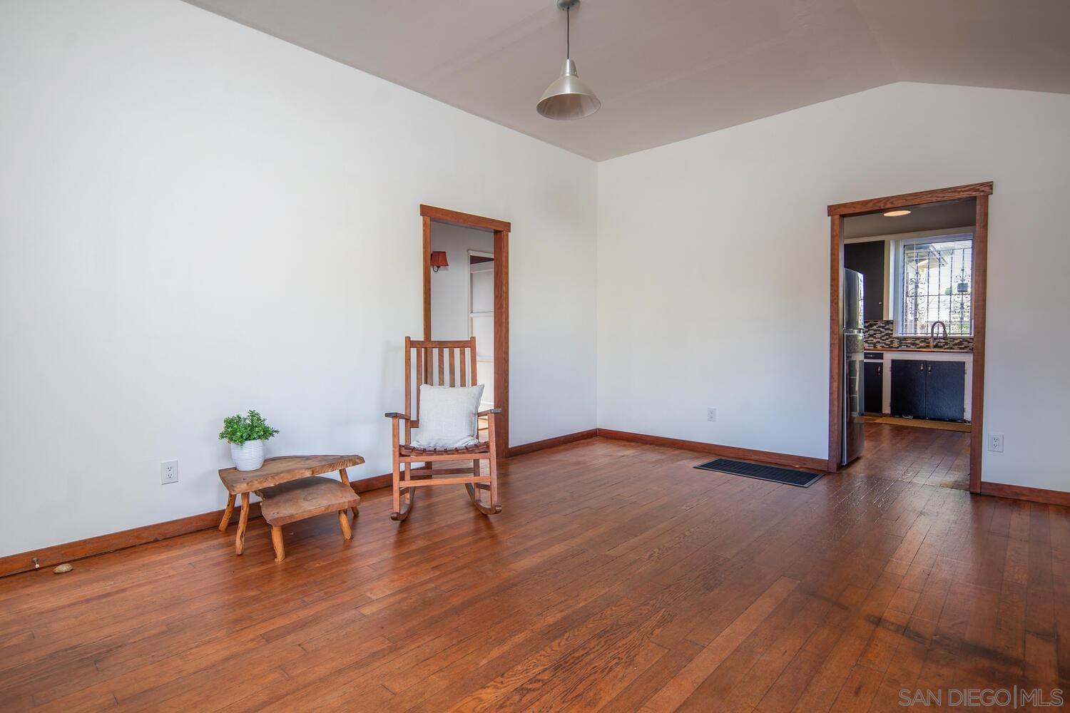 Detail Gallery Image 7 of 22 For 432 E 5th St, National City,  CA 91950 - 3 Beds | 1 Baths