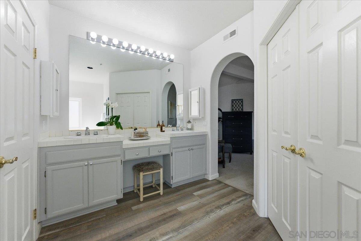 Detail Gallery Image 32 of 61 For 2701  Isham Springs Ct, Spring Valley,  CA 91977 - 3 Beds | 2/1 Baths